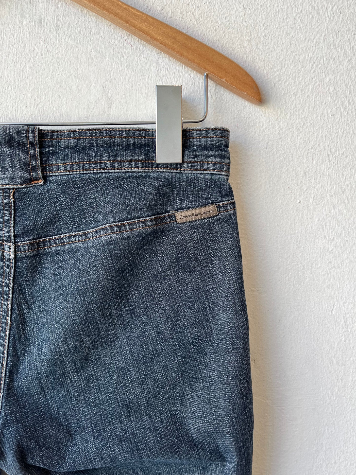 Y2K Calvin Klein Flare Jeans 28”