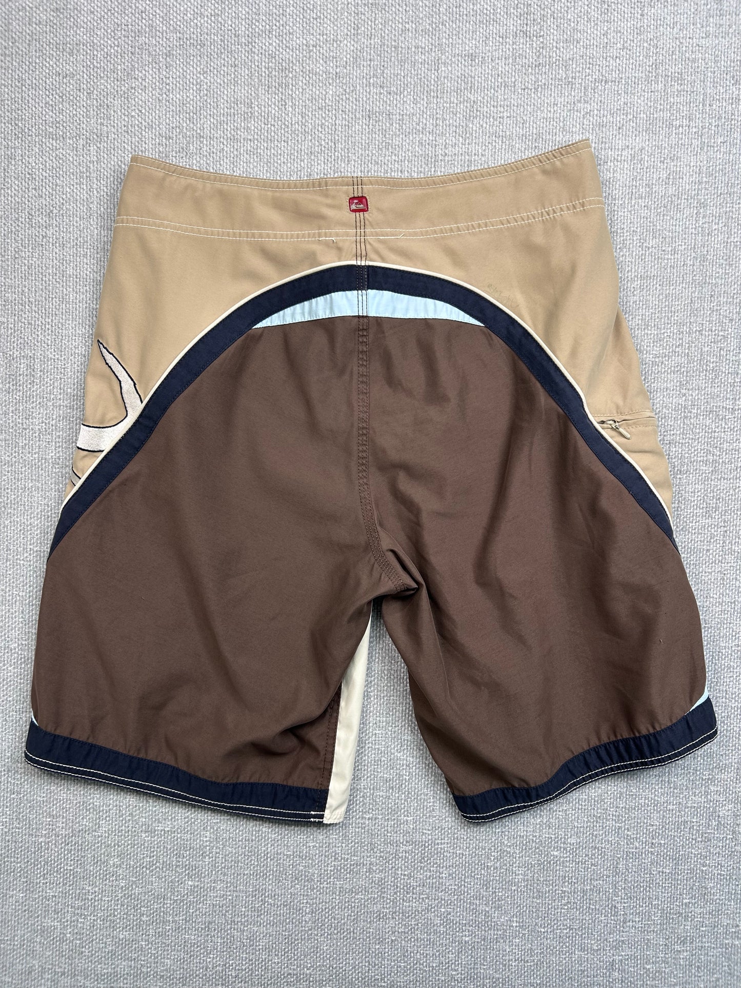 Y2K Tan Quiksilver Board Shorts 32”