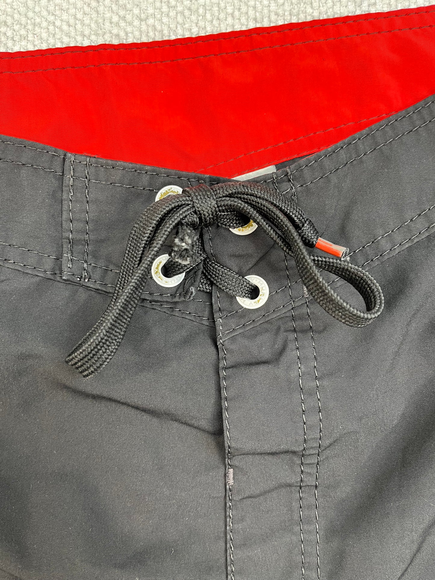 Y2K Hurley Boardshorts 32-34"