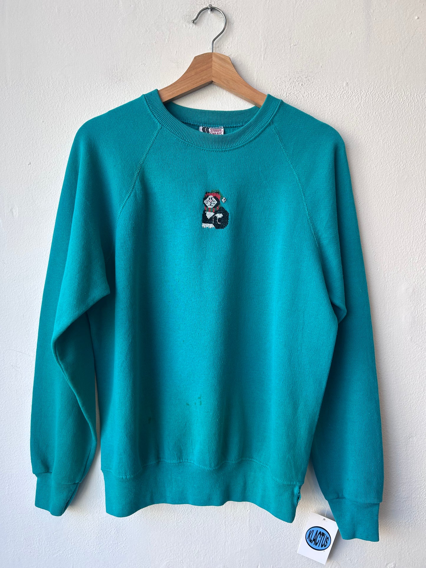 90’s Cat Embroidered Sweatshirt