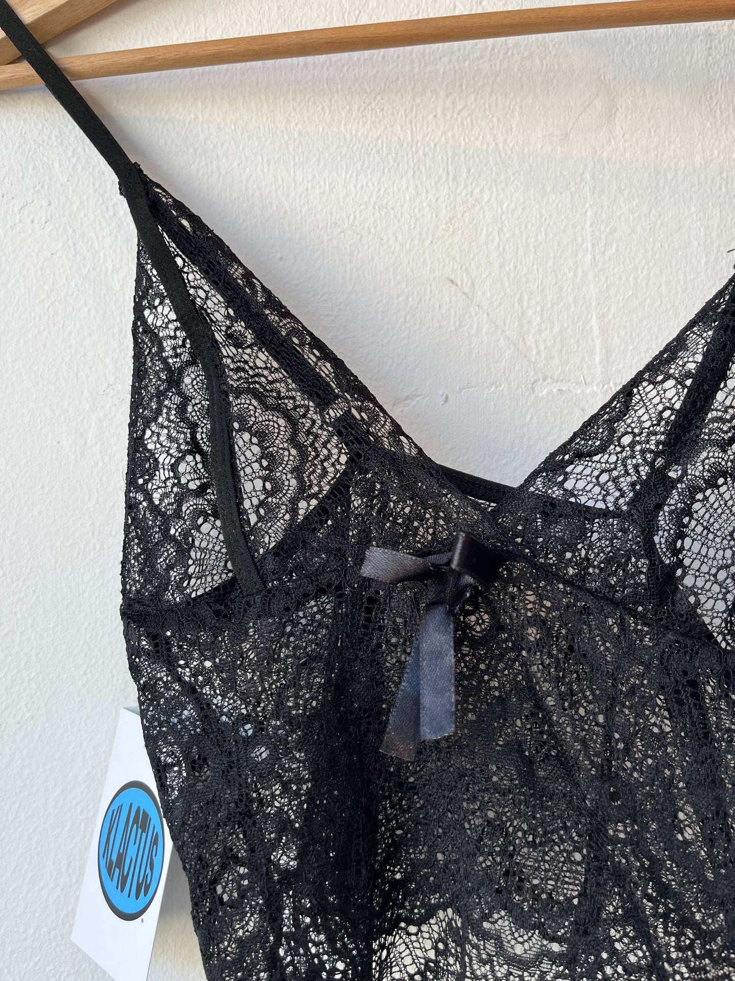 Y2K Lace Cropped Camisole