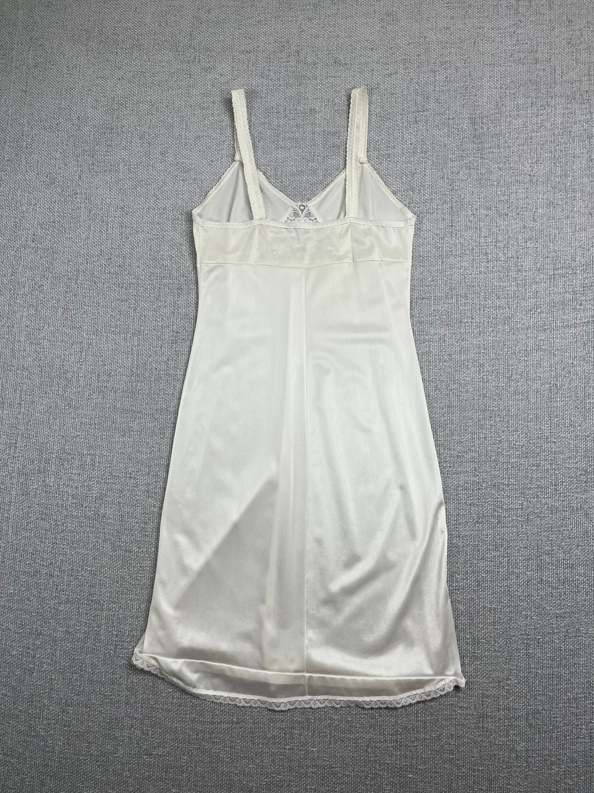 80's White Lace Night Gown