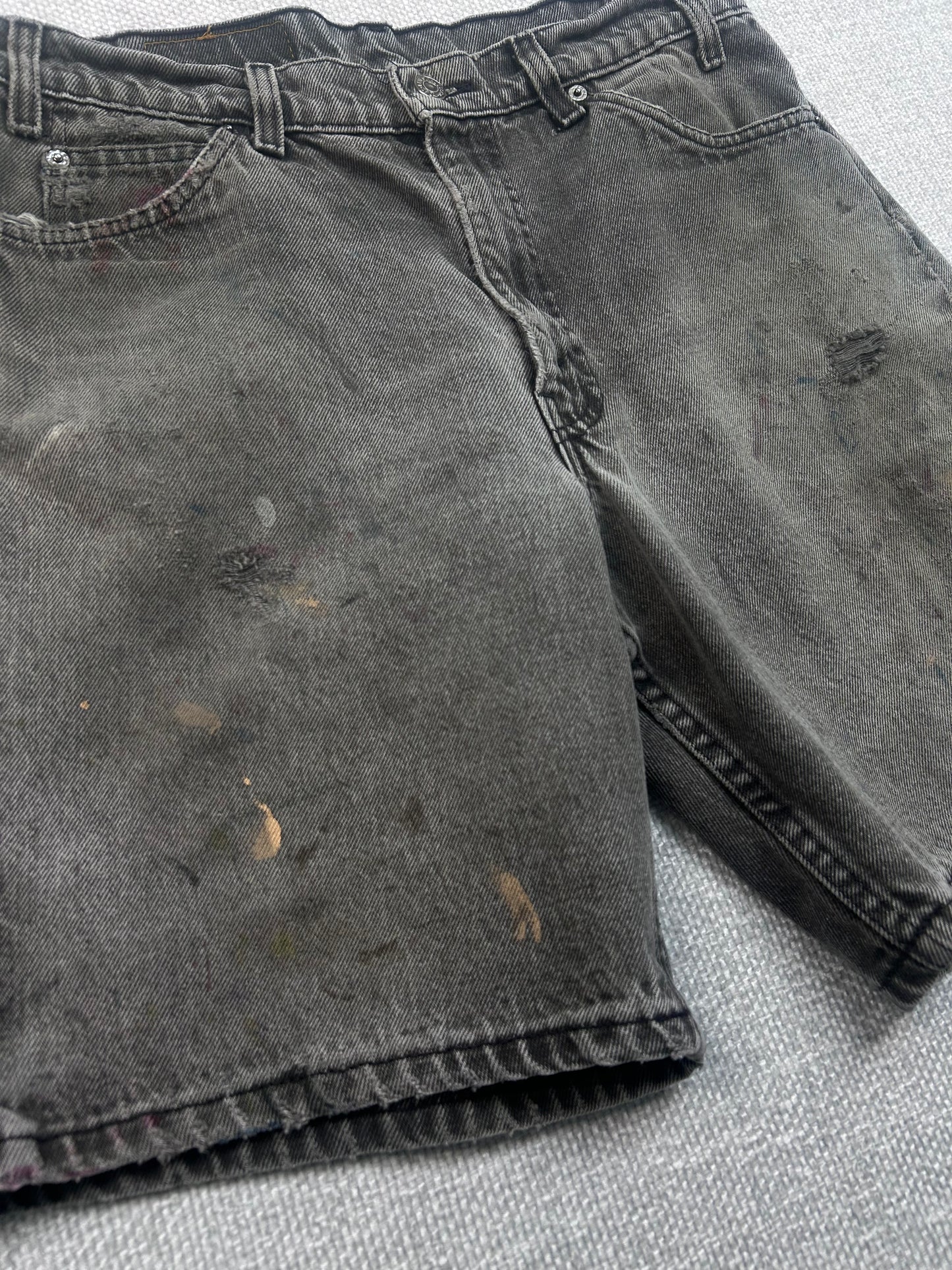 90’s Levi’s 550 Orange Tab Shorts 33”