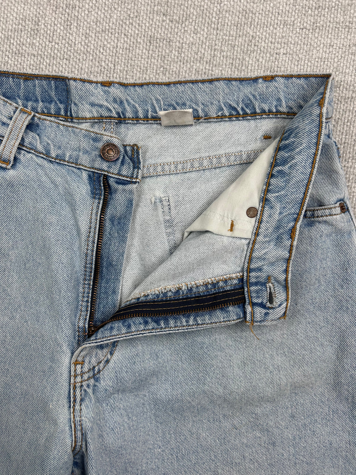 90's Levi's 560 Loose Shorts 32"