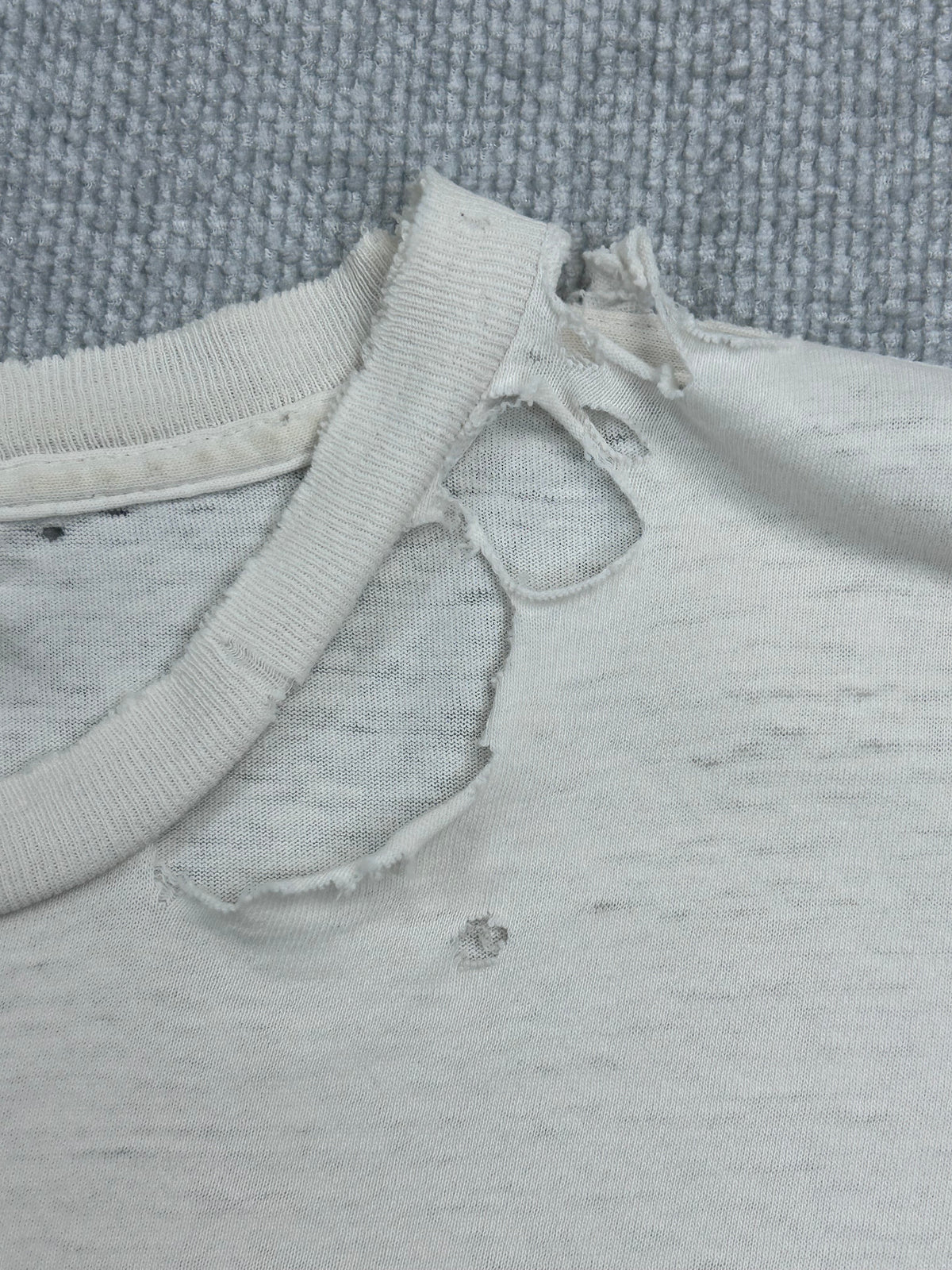 2003 Distressed Yankees T-Shirt