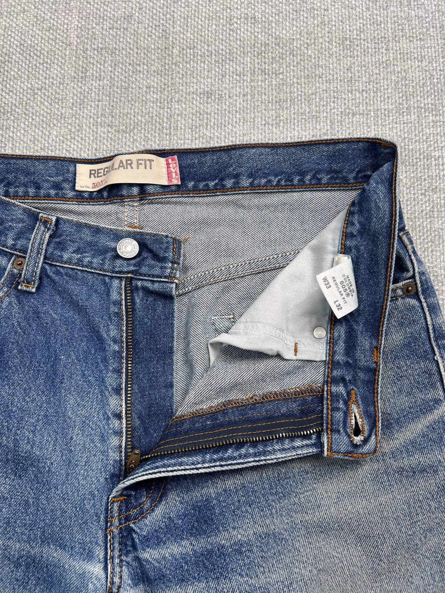 Y2K Levi's 505 Jeans 33"