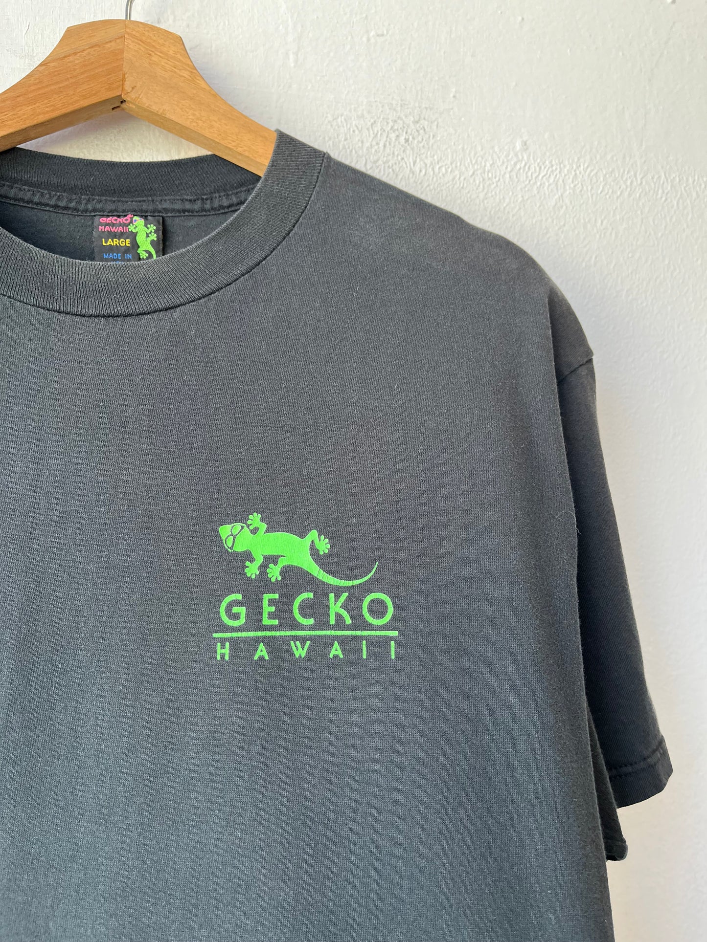 90's Gecko Hawaii T-Shirt