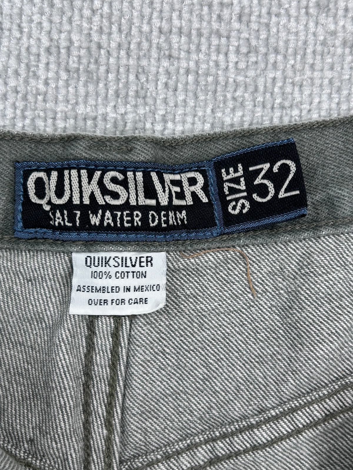 90's Quiksilver Denim Shorts 28"