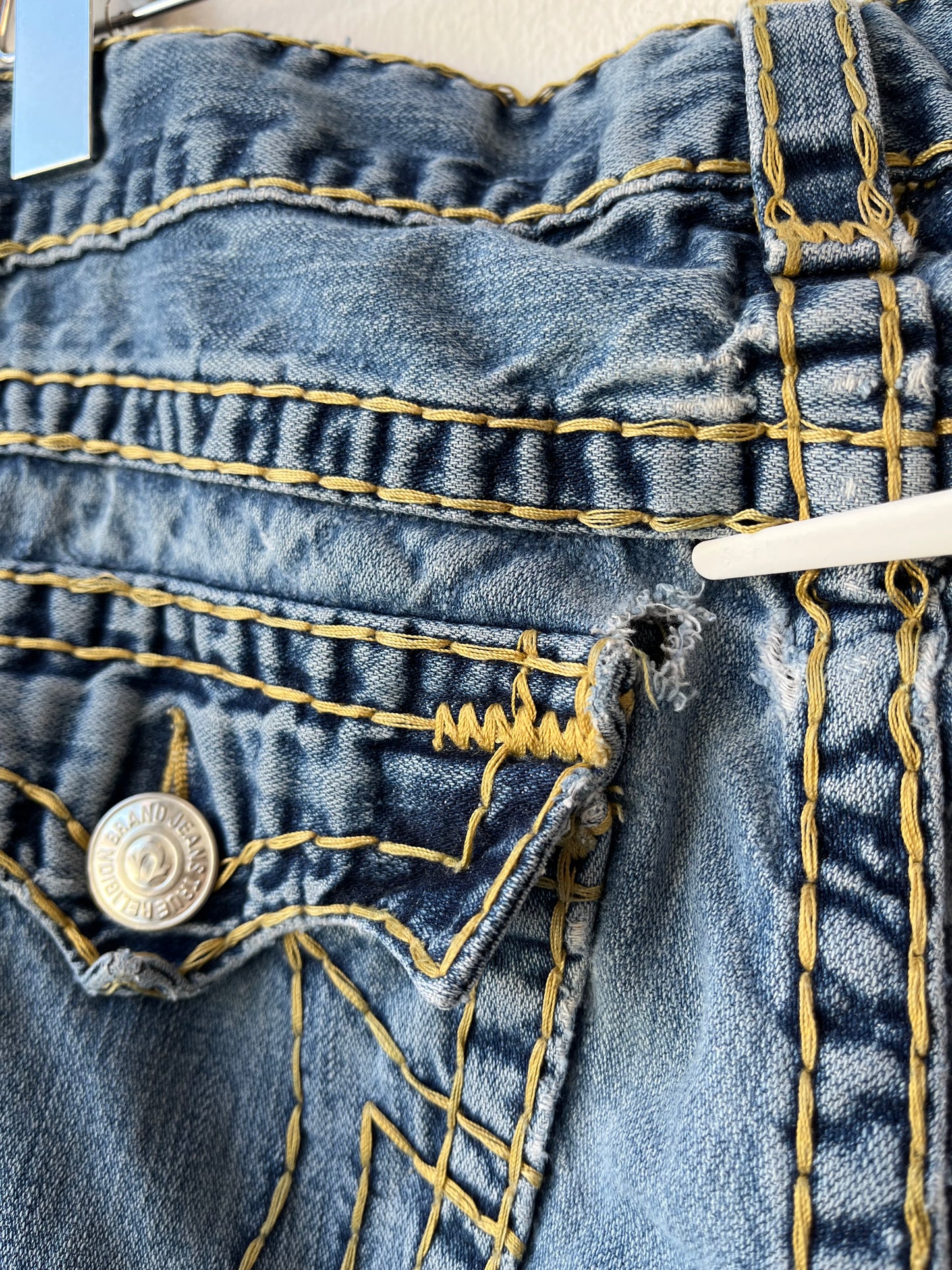 Y2K True Religion Jeans 31"