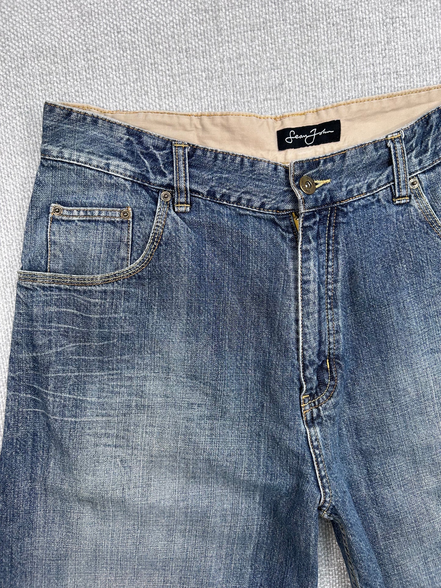 Y2K Baggy Denim Shorts 35”