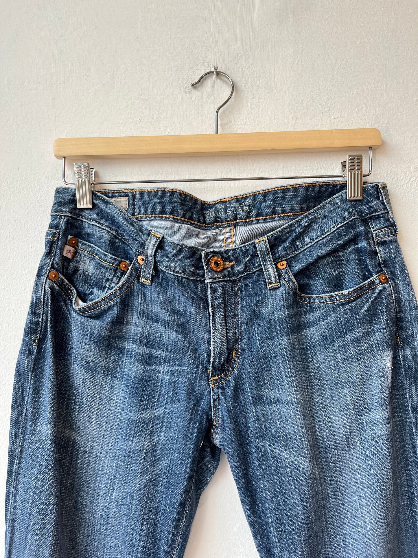 Y2K Low Rise Flare Jeans 31”