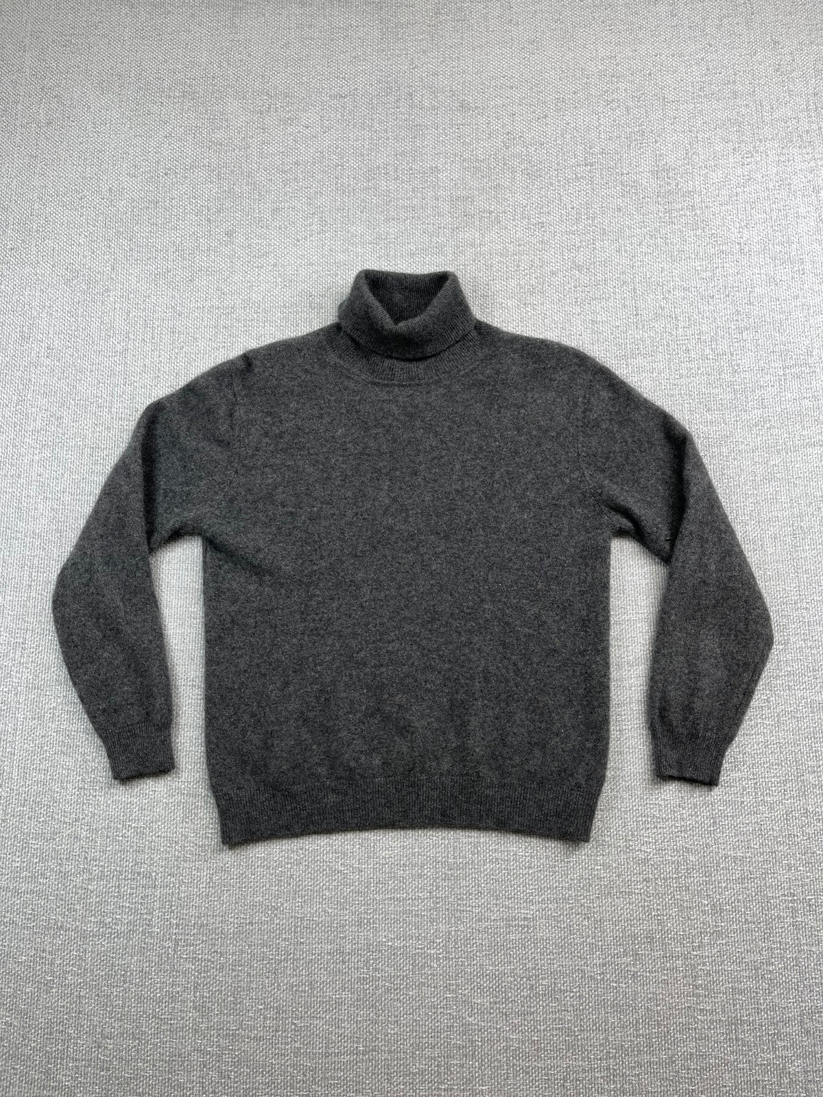 Y2K Gray Cashmere Sweater