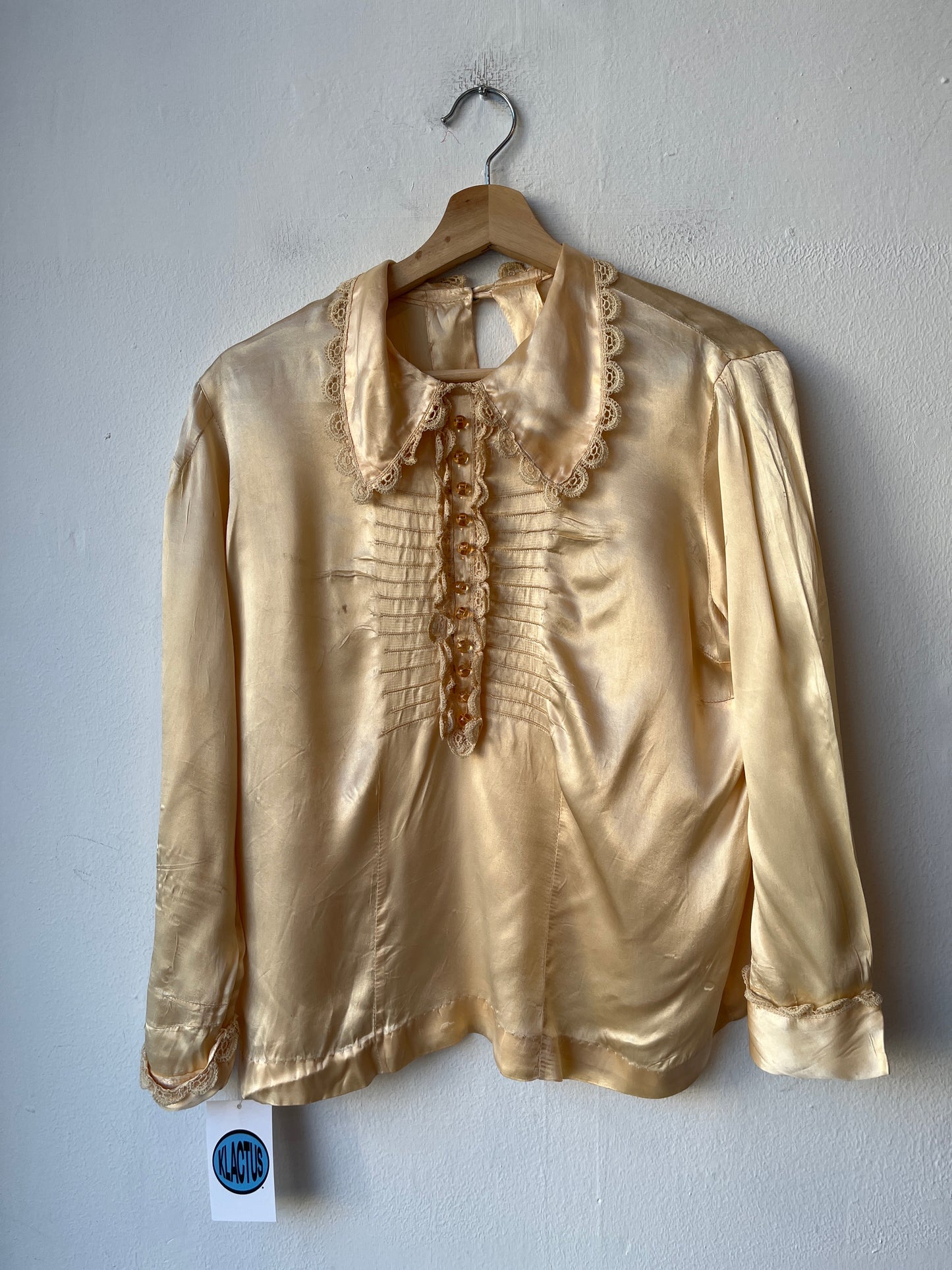 50's Satin Collared Blouse