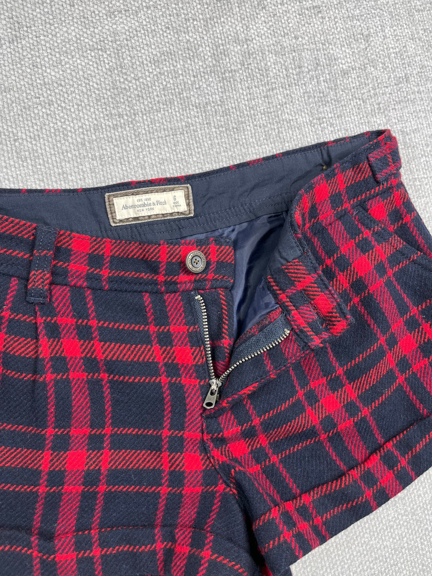 Y2K Abercrombie Wool Mini Shorts 31"