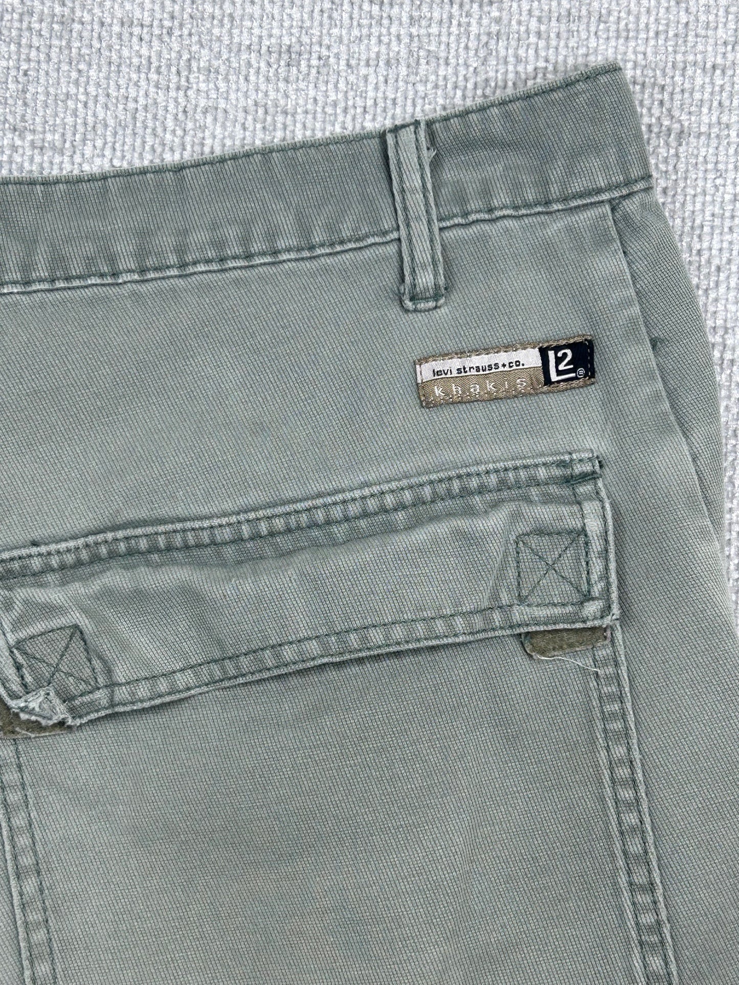 Y2K Levi's Faded Baggy Cargo Pants 34"
