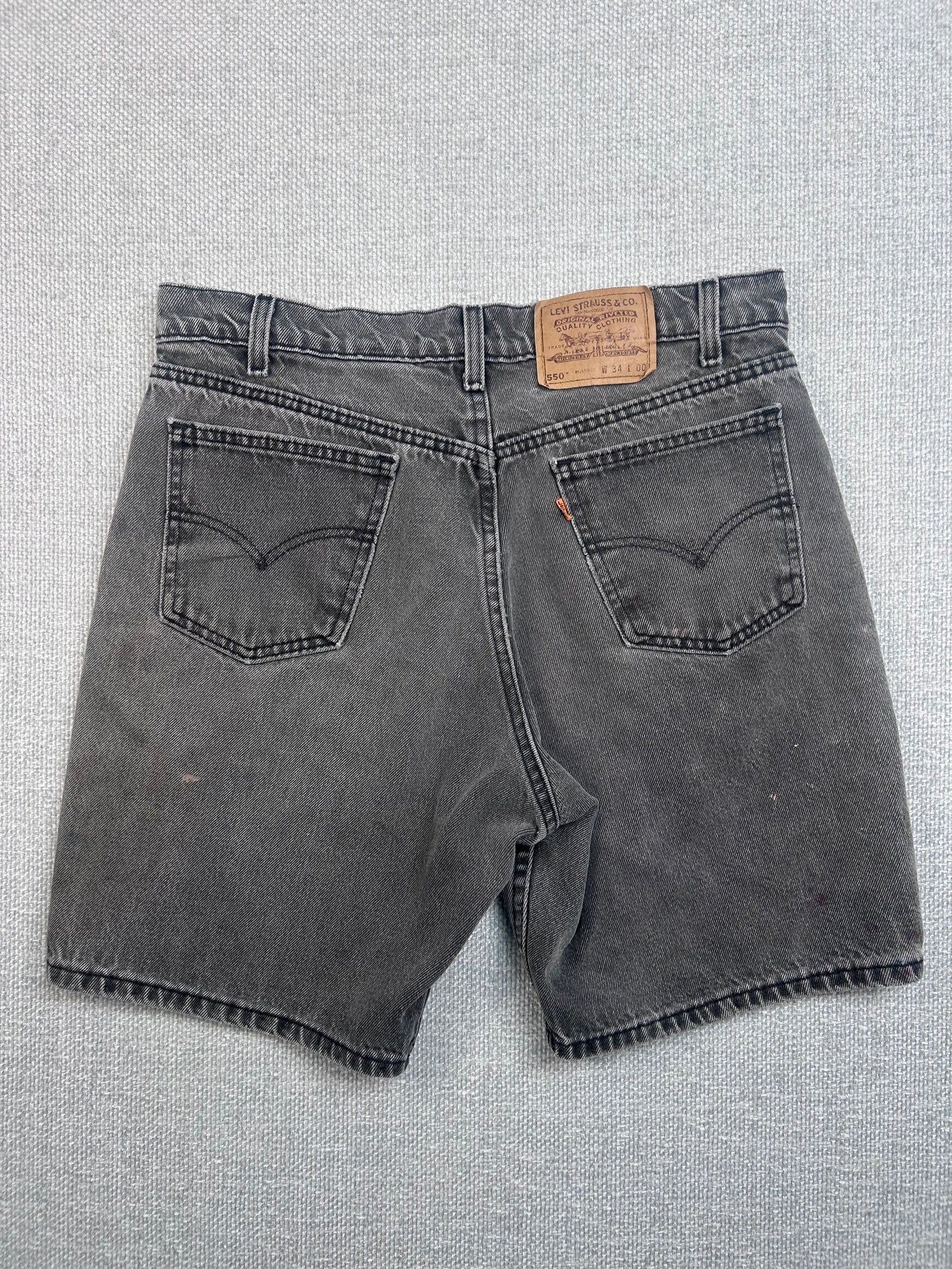 90’s Levi’s 550 Orange Tab Shorts 33”