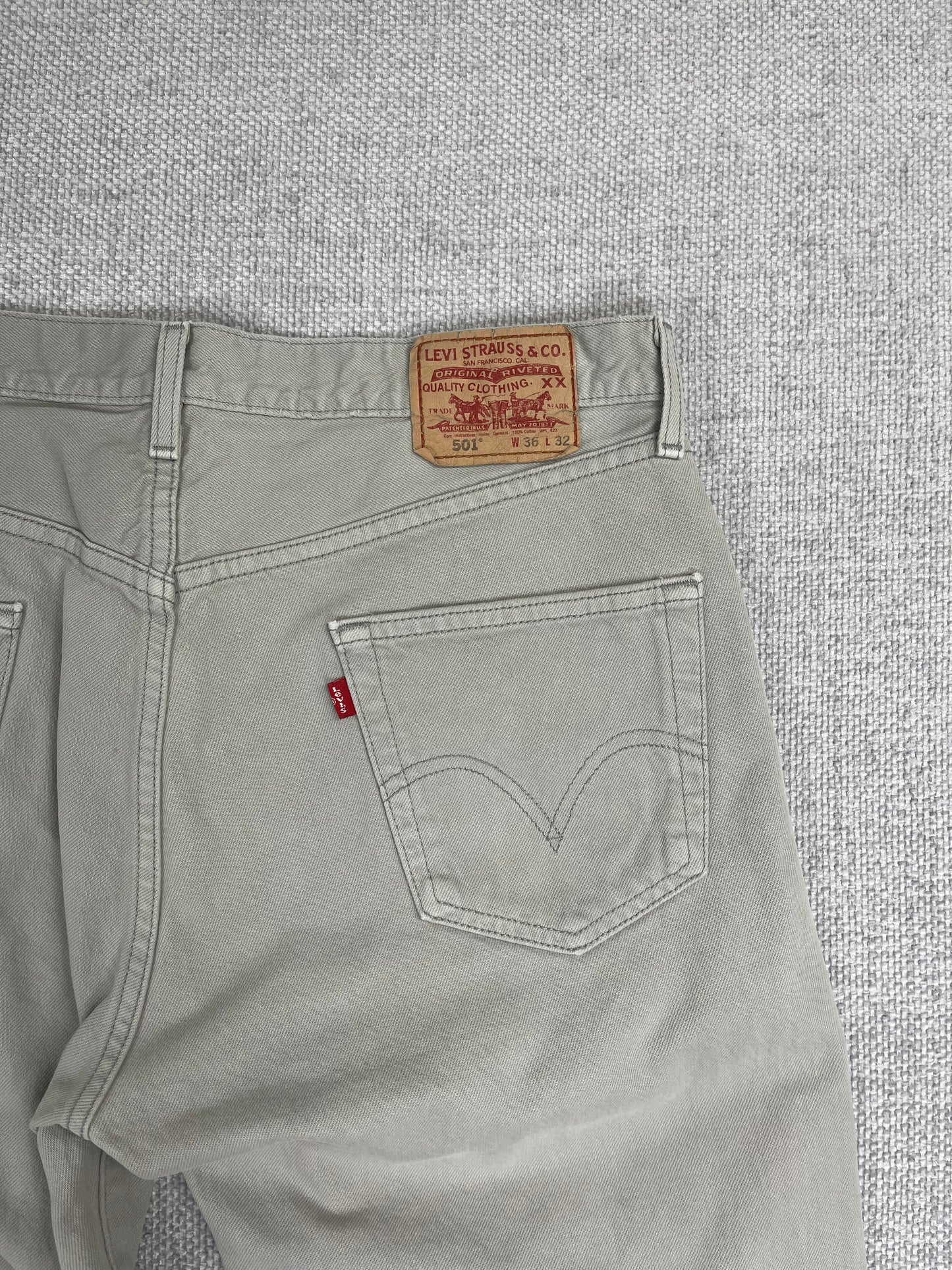 Y2K Levi's Gray 501 Jeans 35"