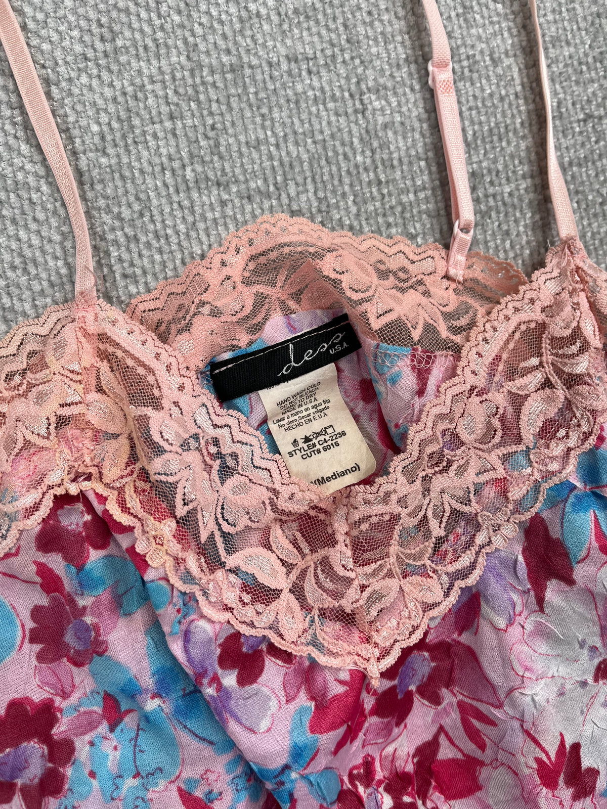 90's Floral Lace Camisole