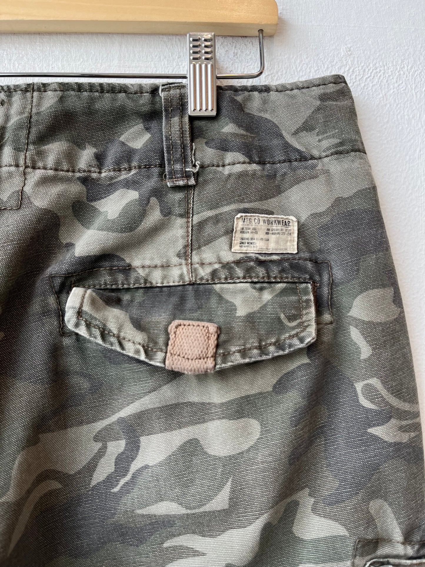 Y2K Camo Cargo Shorts 34"