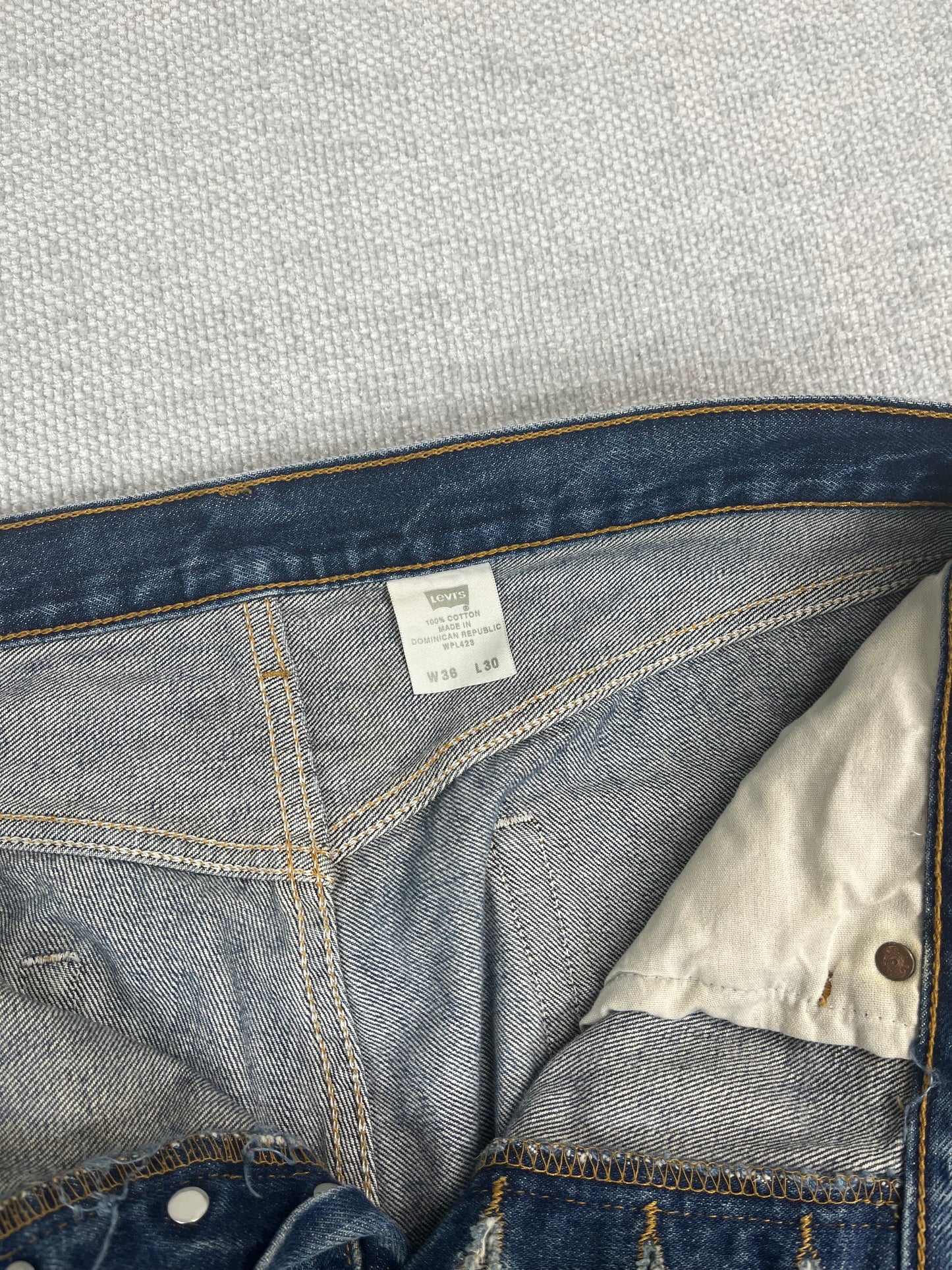 Y2K Levi's 501 34"