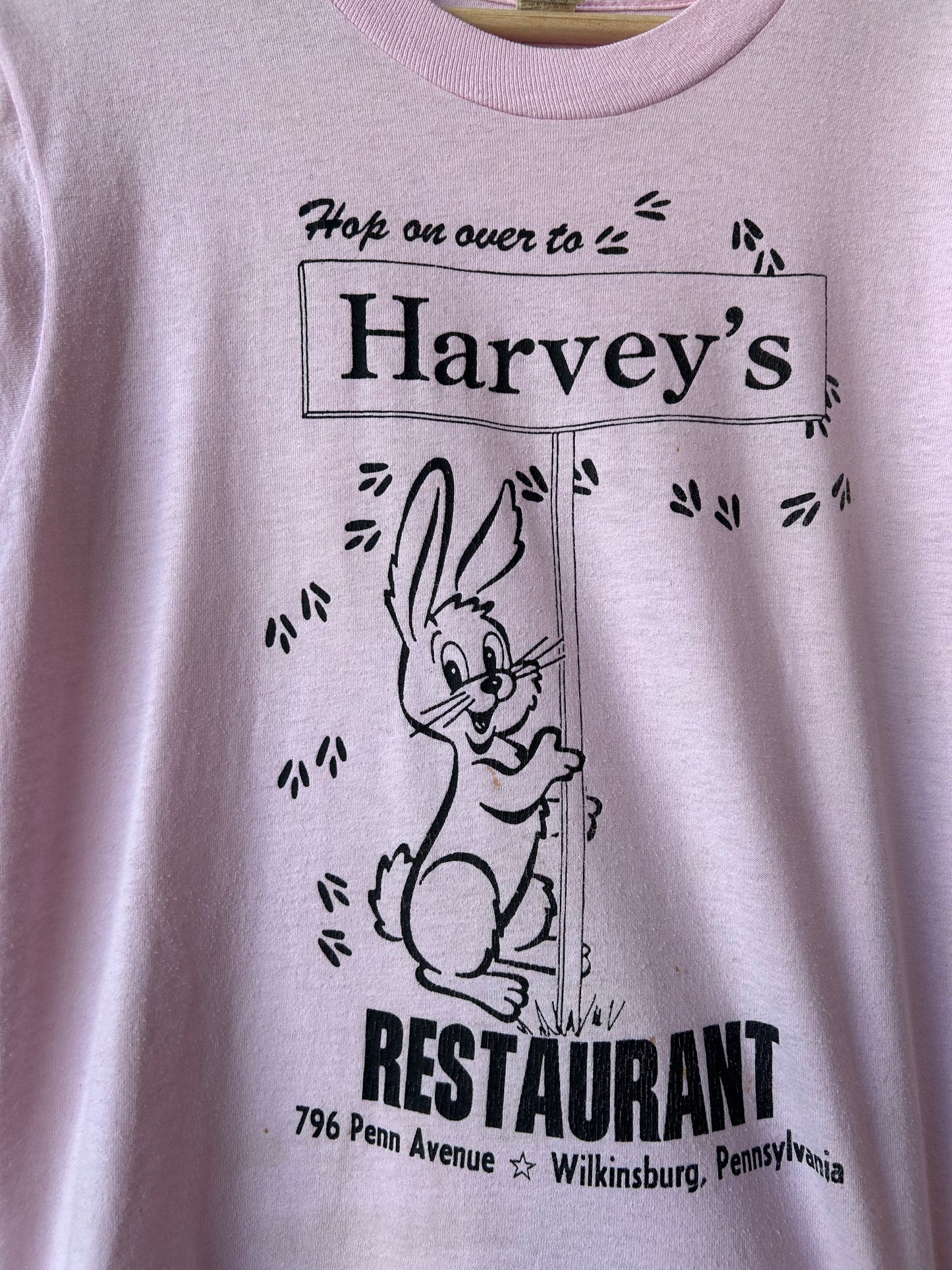 90's Harvey's Restaurant T-Shirt