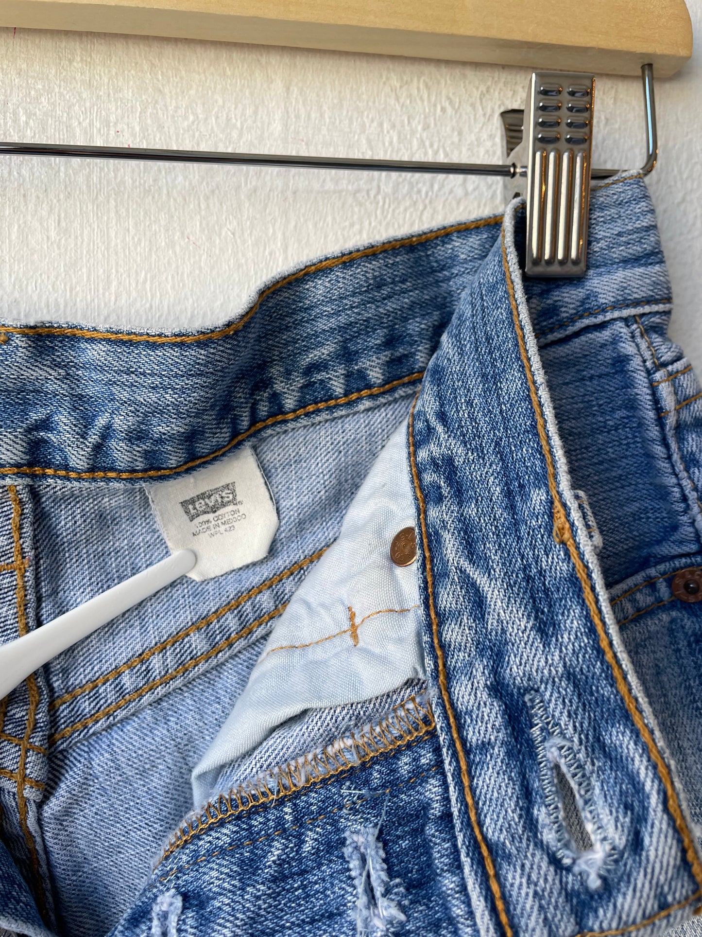 Y2K Levi's 501 Cutoff Shorts 28"