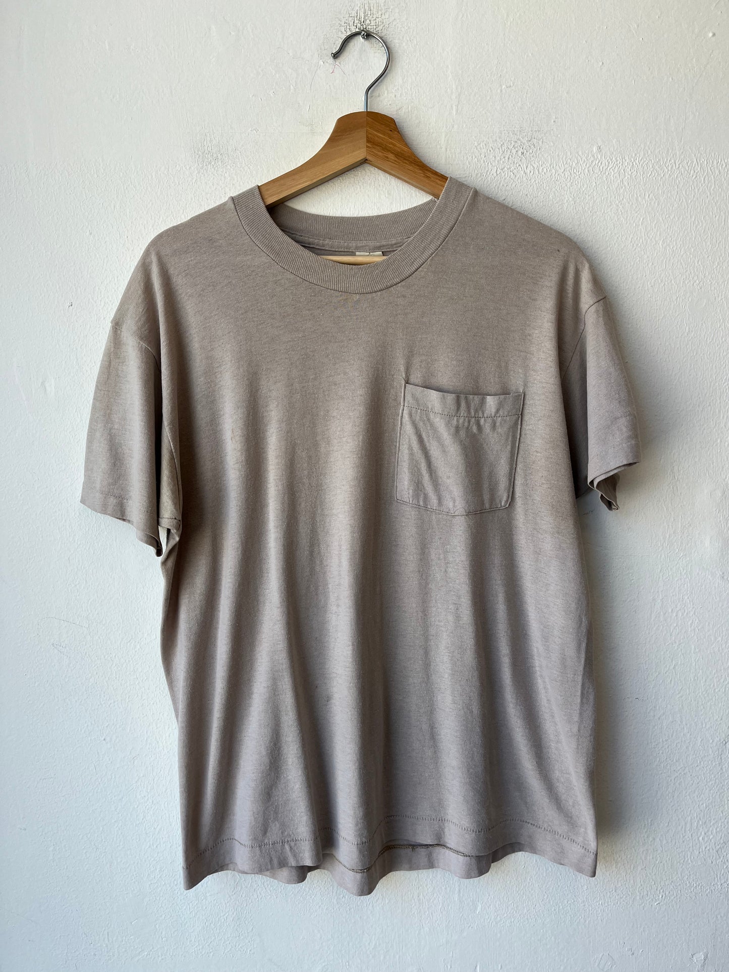 80's Beige Pocket Tee