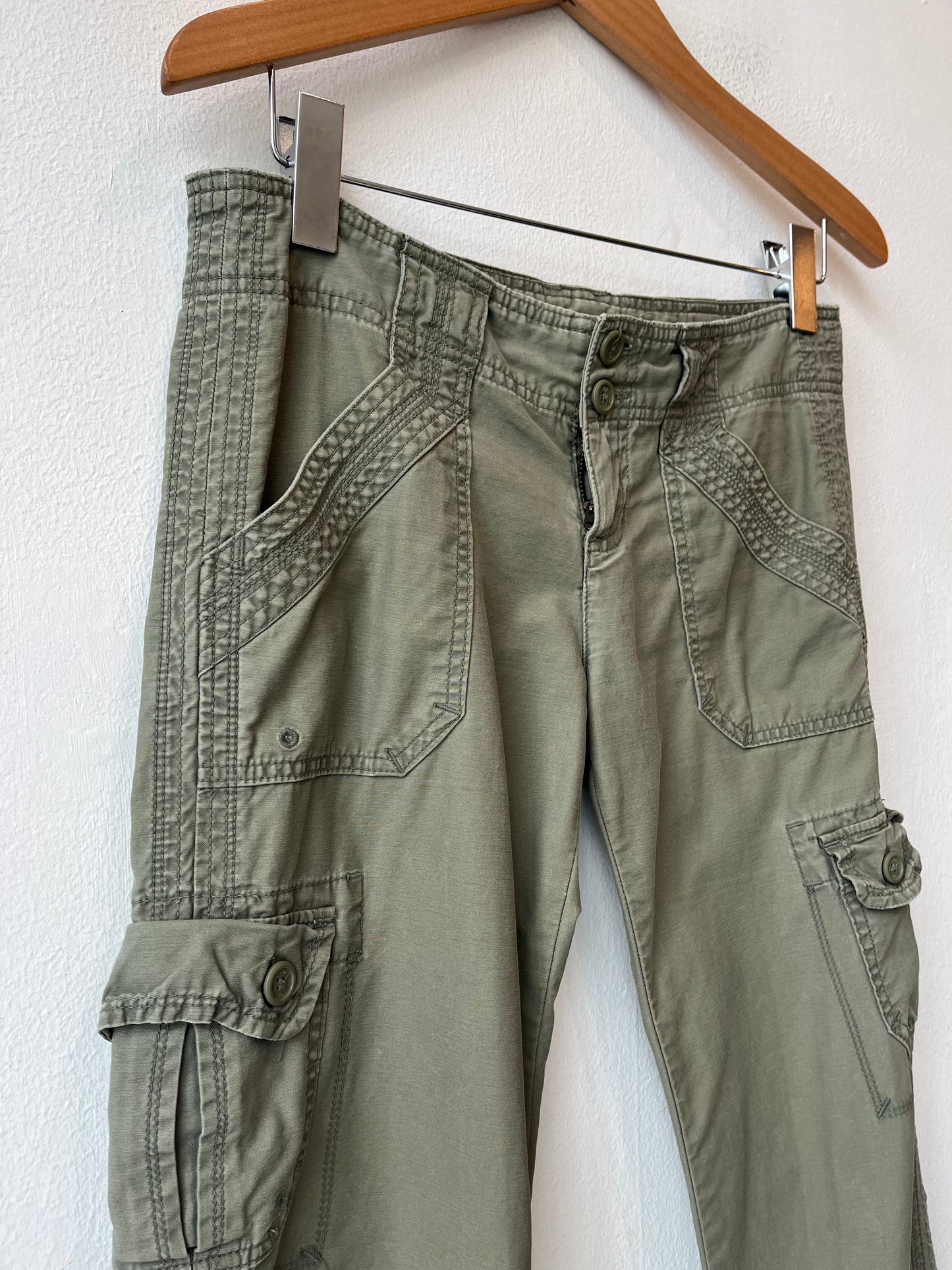 Y2K Hollister Low Rise Cargo Flare Pants 31"