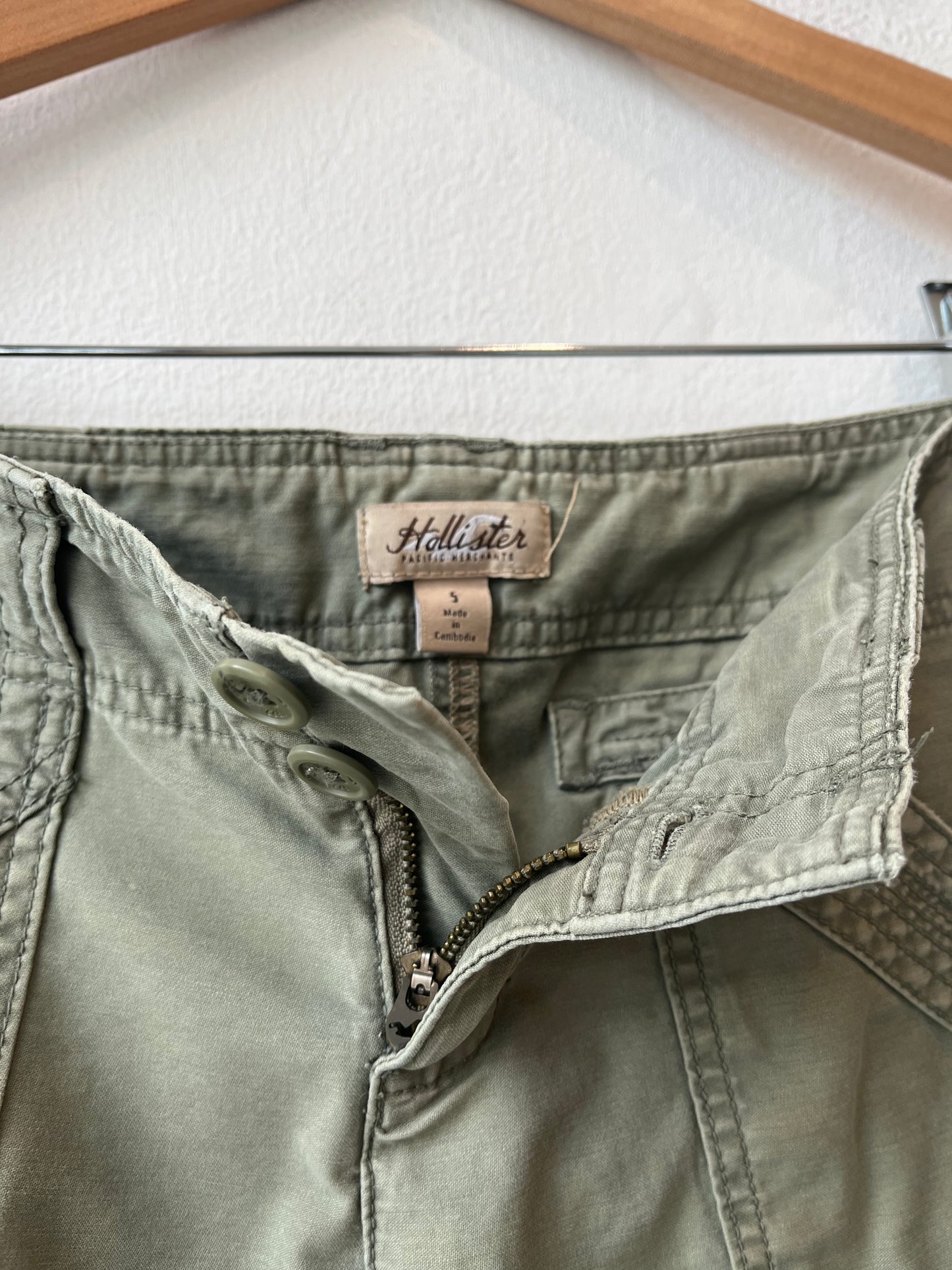 Y2K Hollister Low Rise Cargo Flare Pants 31"