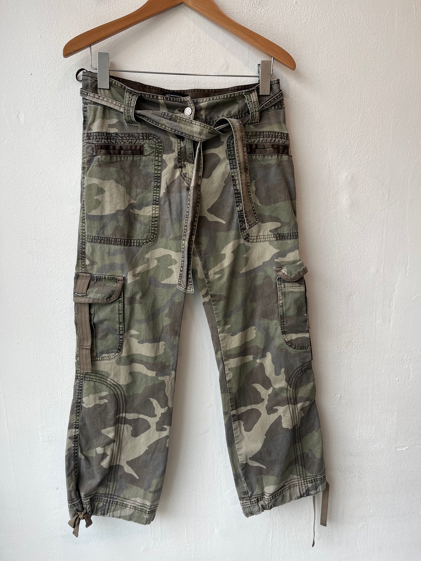 Y2K Camo Cargo Pants 29"
