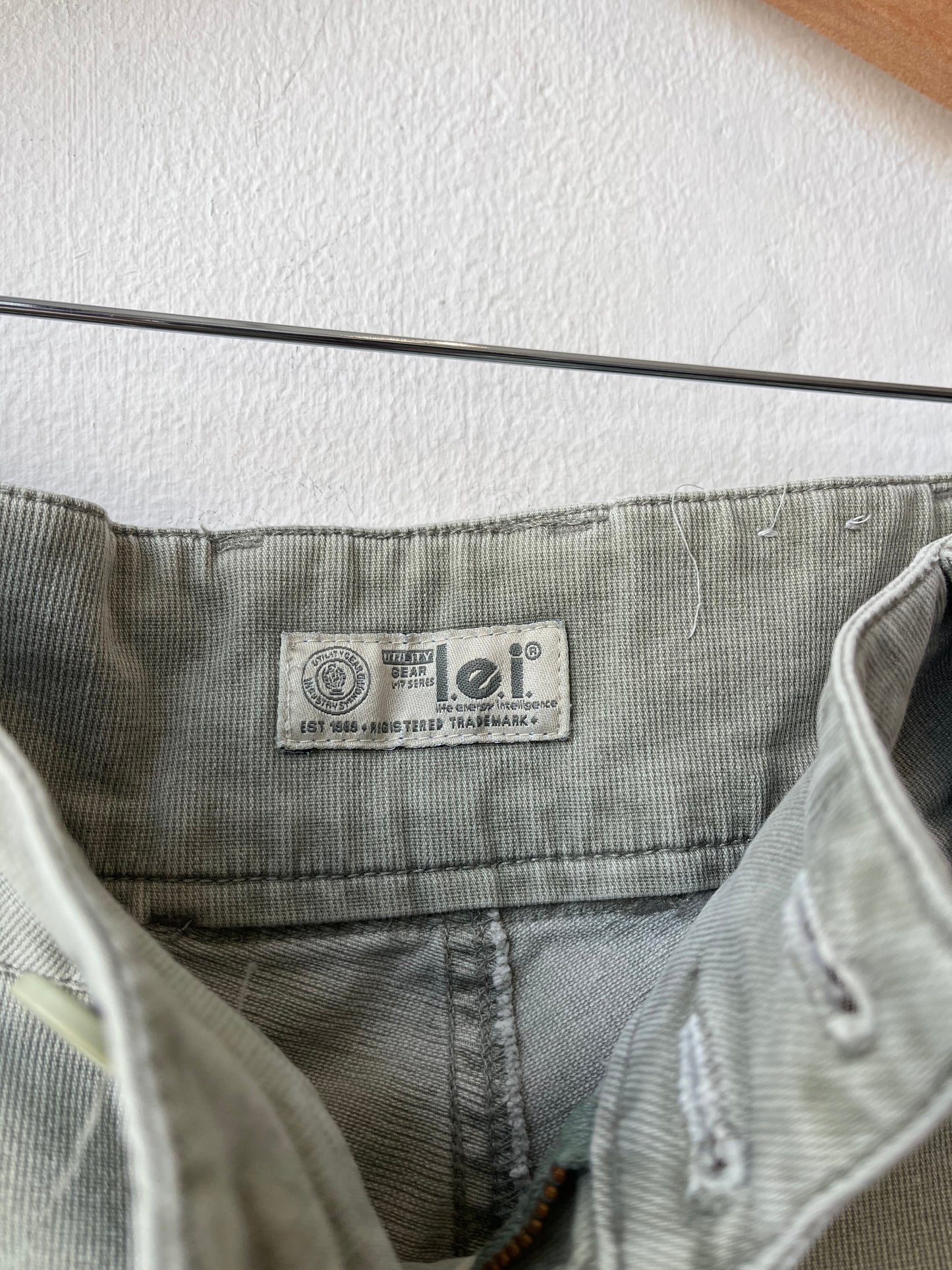 Y2K L.e.i. Low Rise Capri Pants 30"