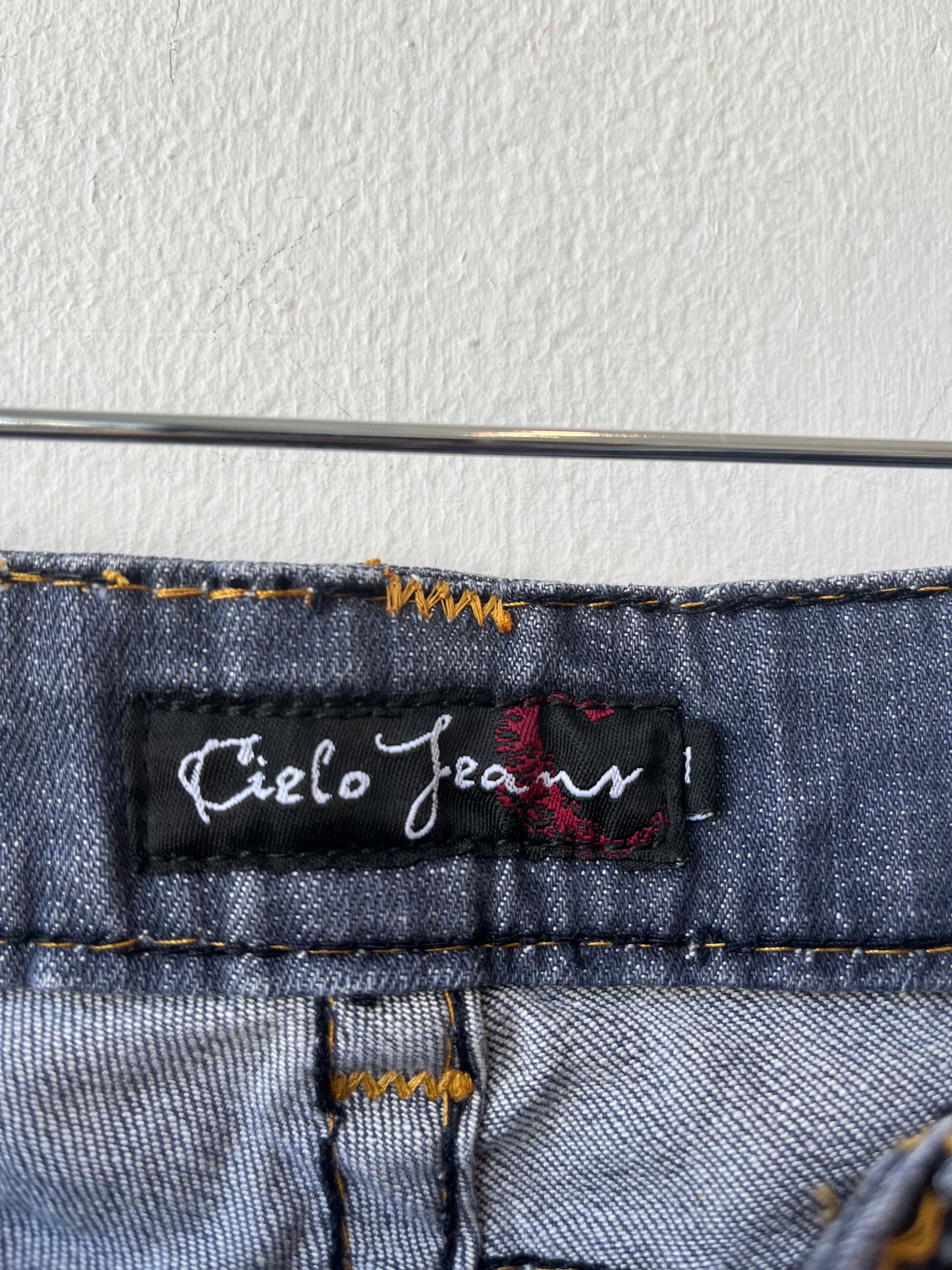 Y2K Cielo Low Rise Jeans 28"