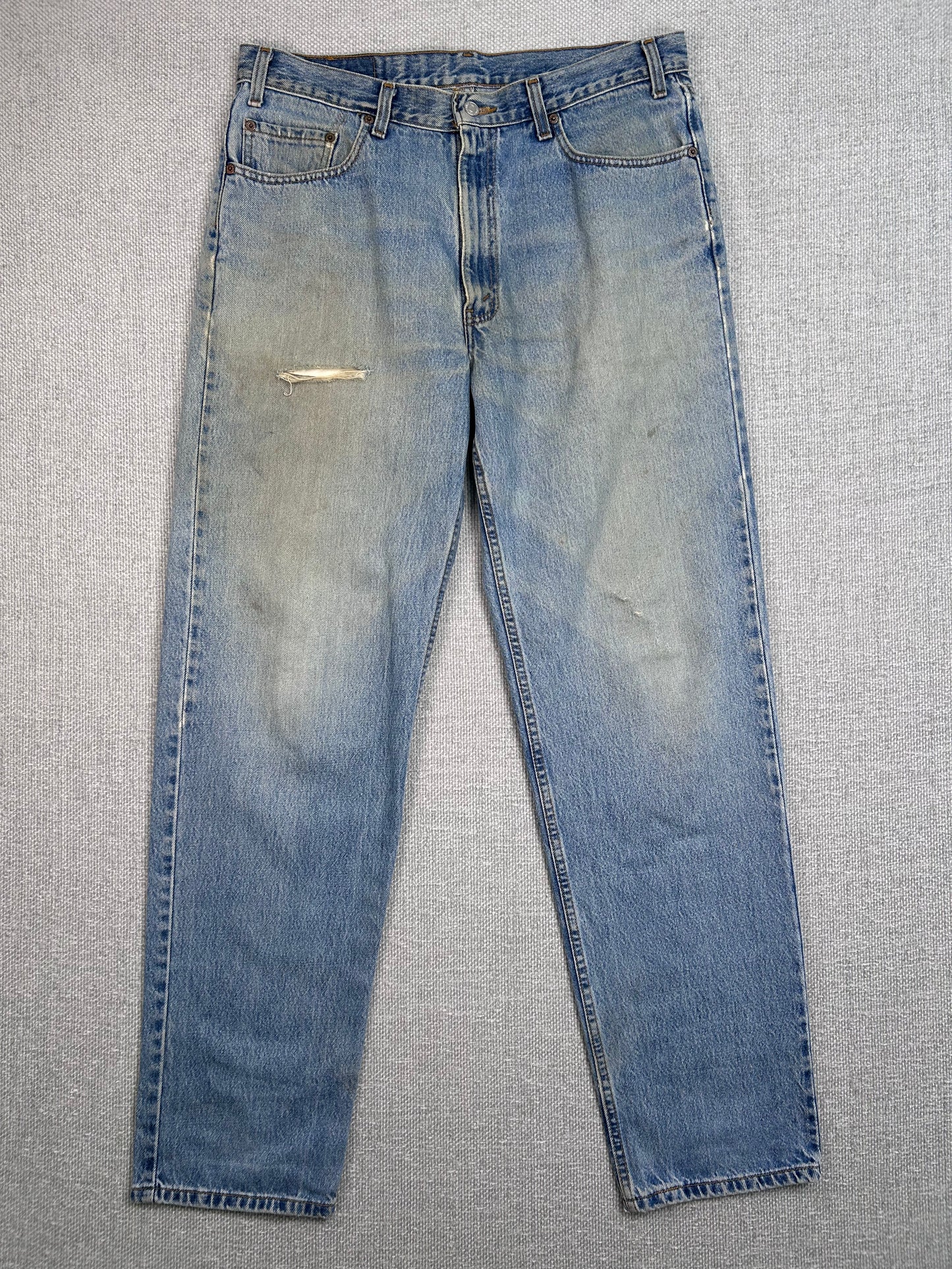 90's Distressed Levi's 550 36"