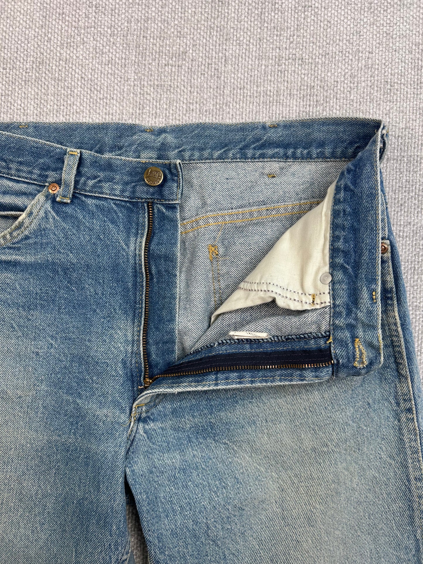 90's Lee Jeans 32"