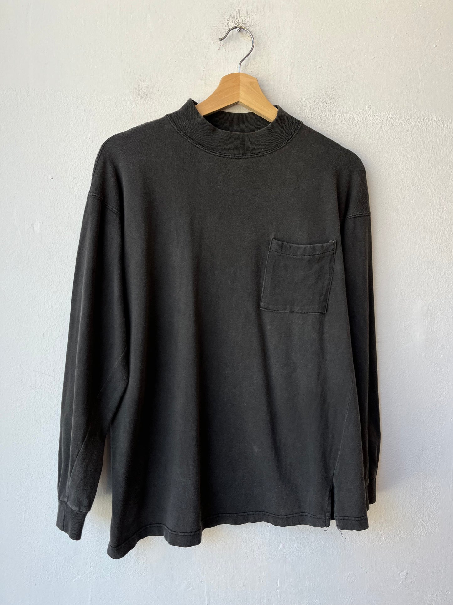 90's Long Sleeve Pocket Tee