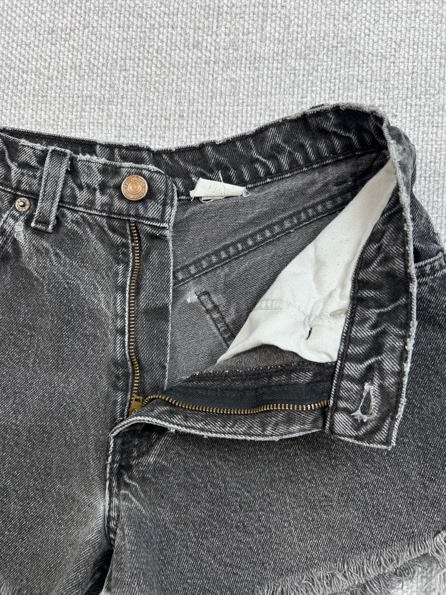 90's Levi's Orange Tab Cutoff Shorts 26"