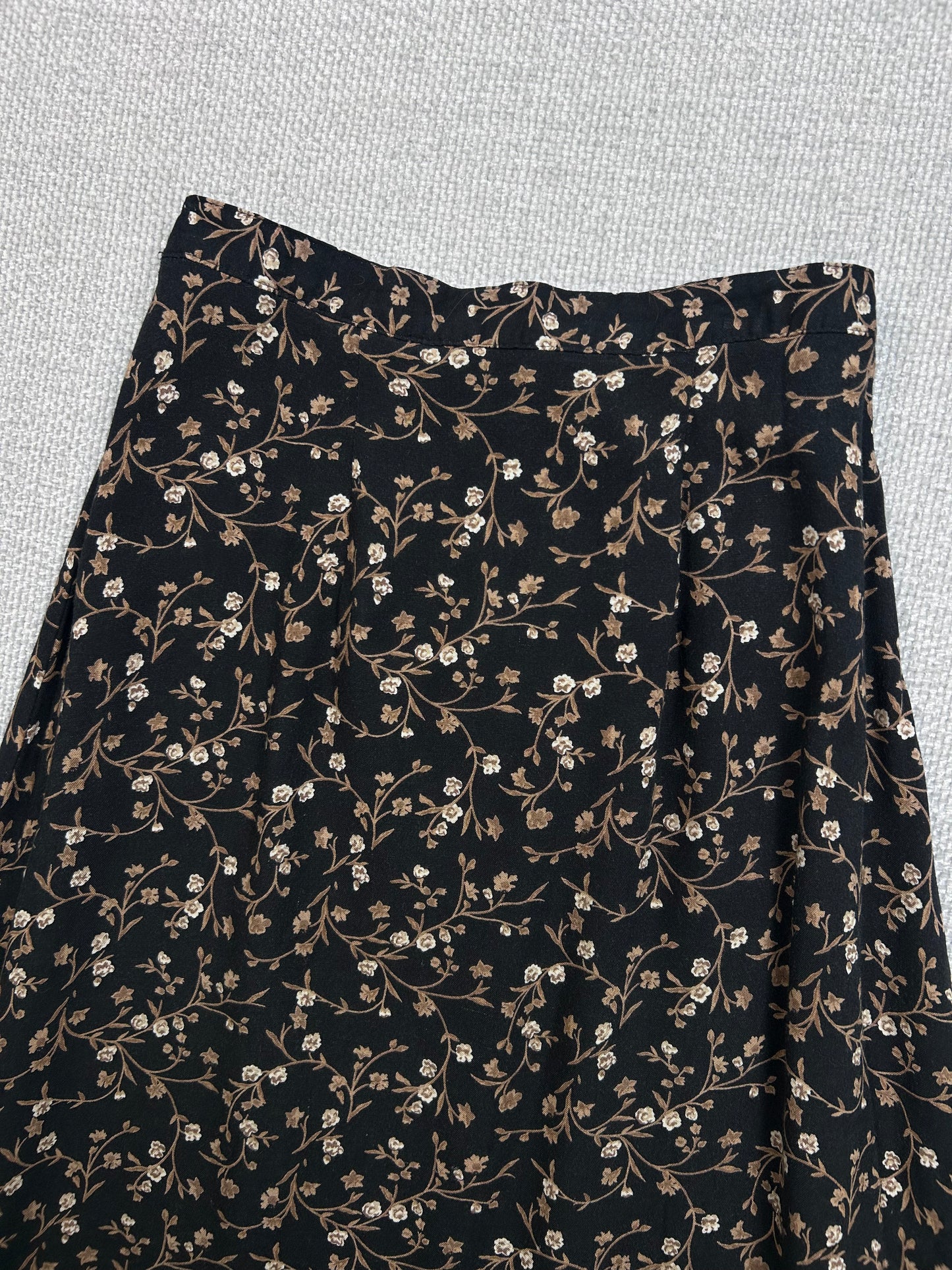 90's Floral Skirt 24-26"