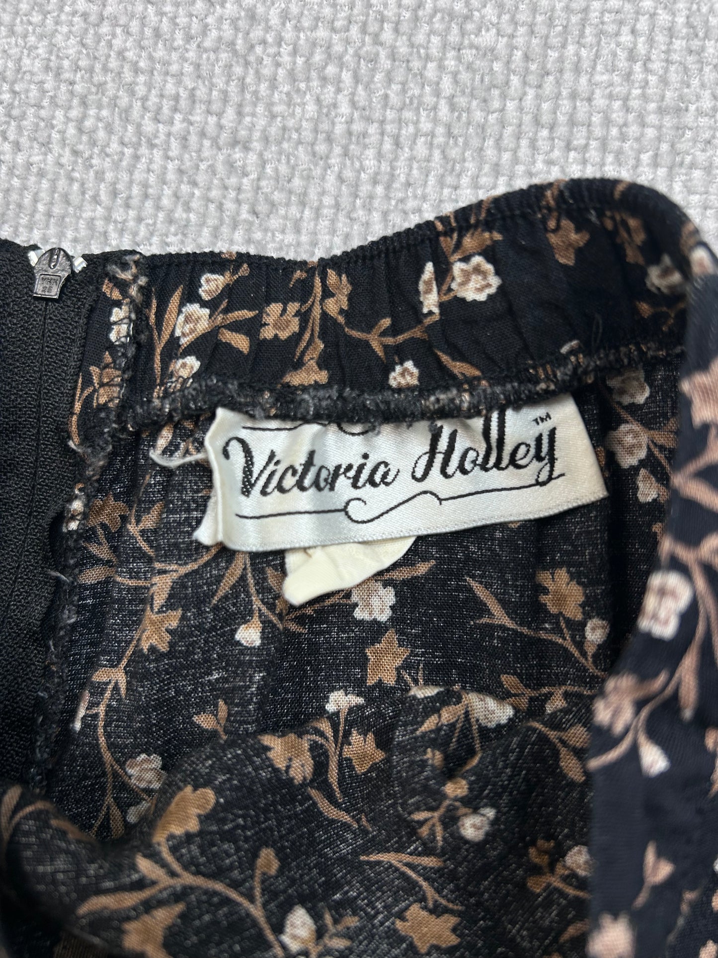 90's Floral Skirt 24-26"