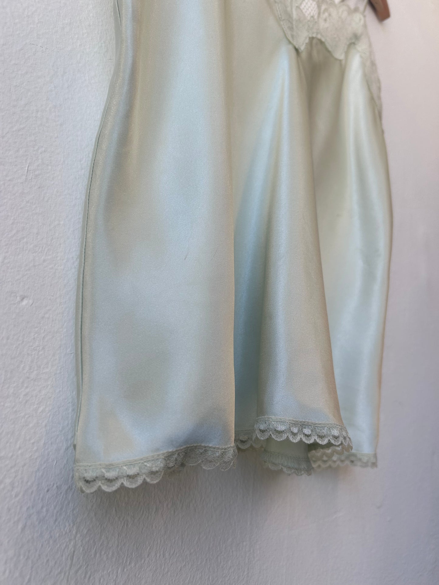 90's Seafoam Lace Camisole