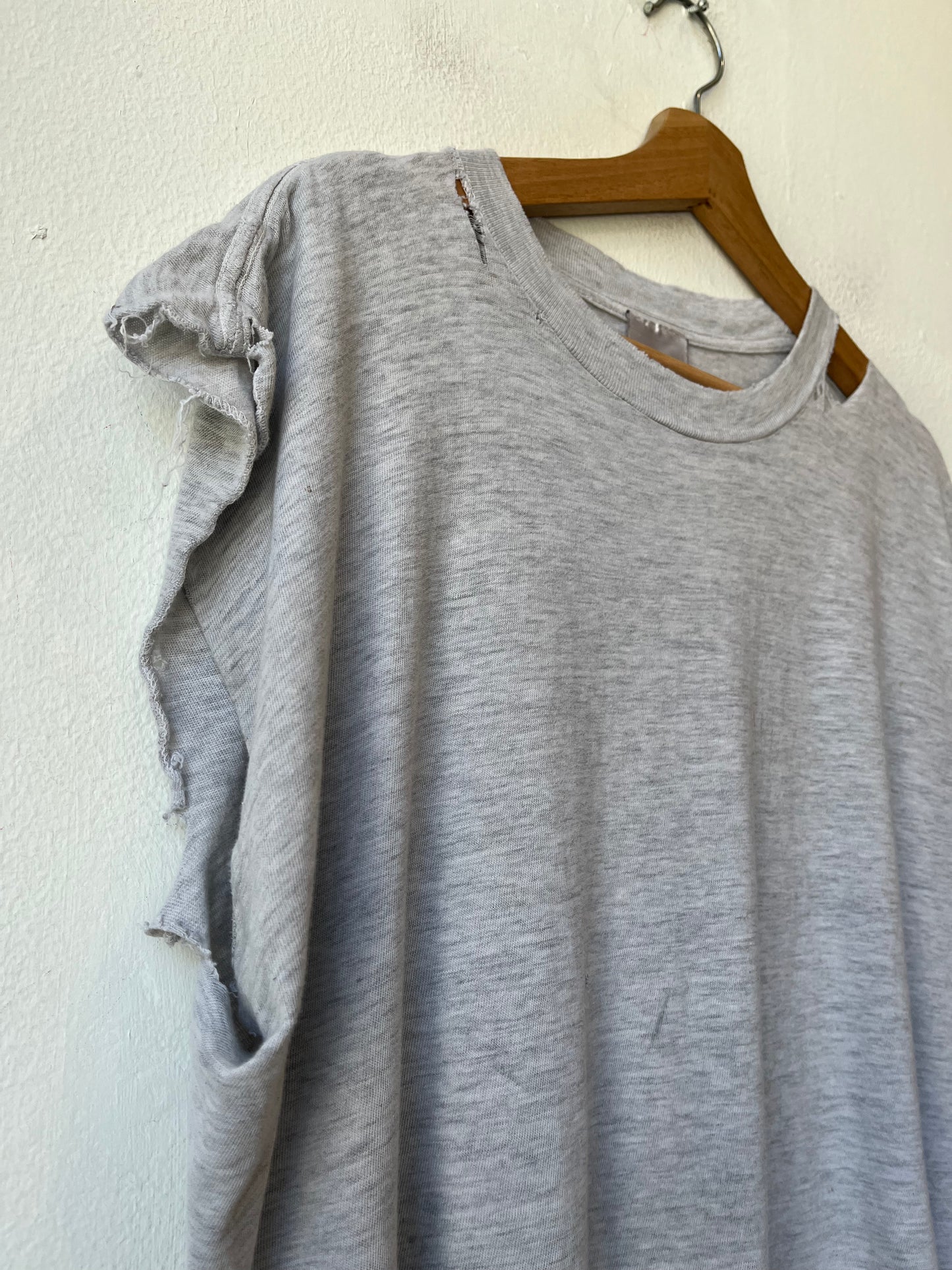 90's Cutoff Gray T-Shirt