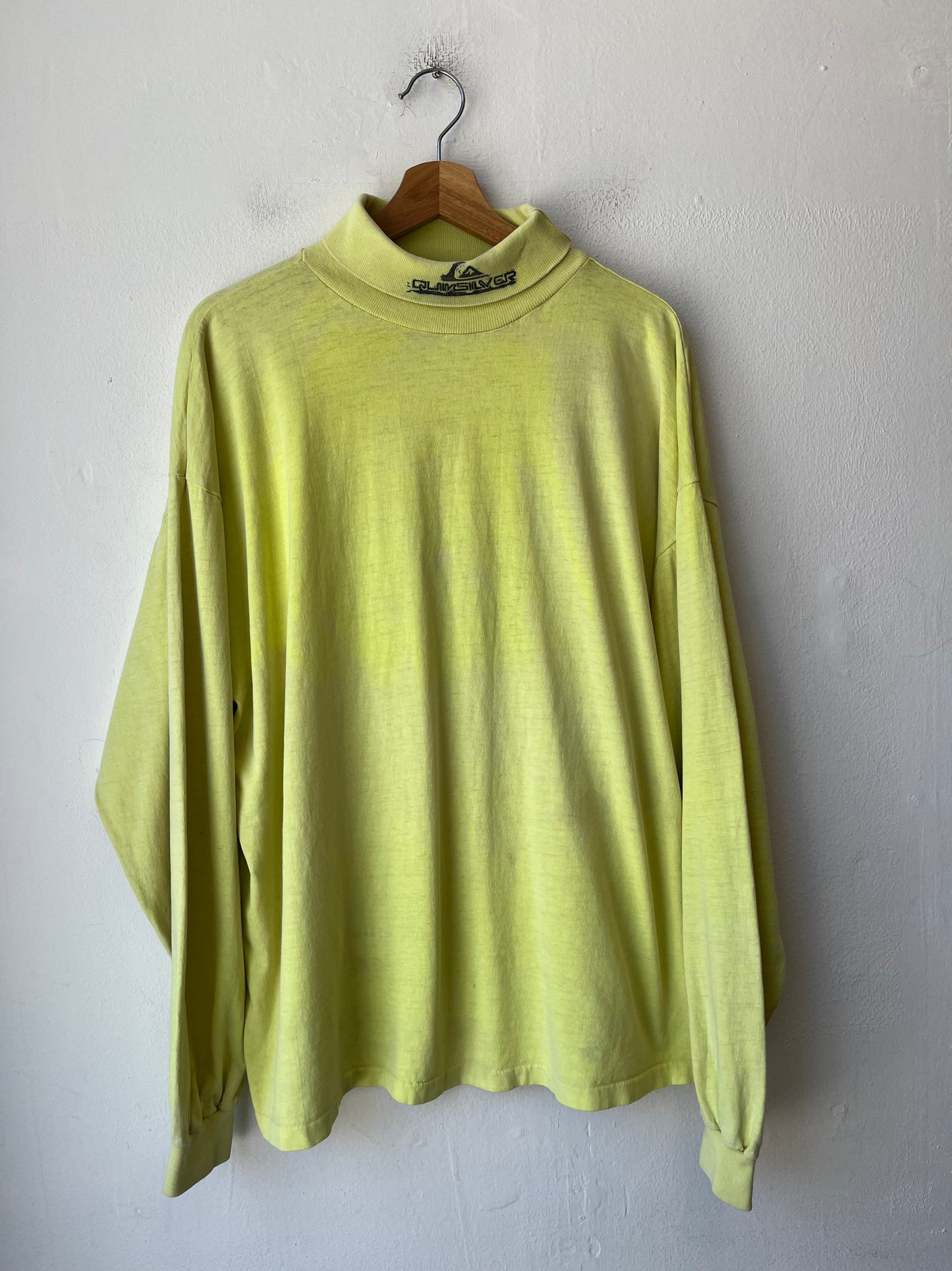90's Quiksilver Turtleneck Shirt
