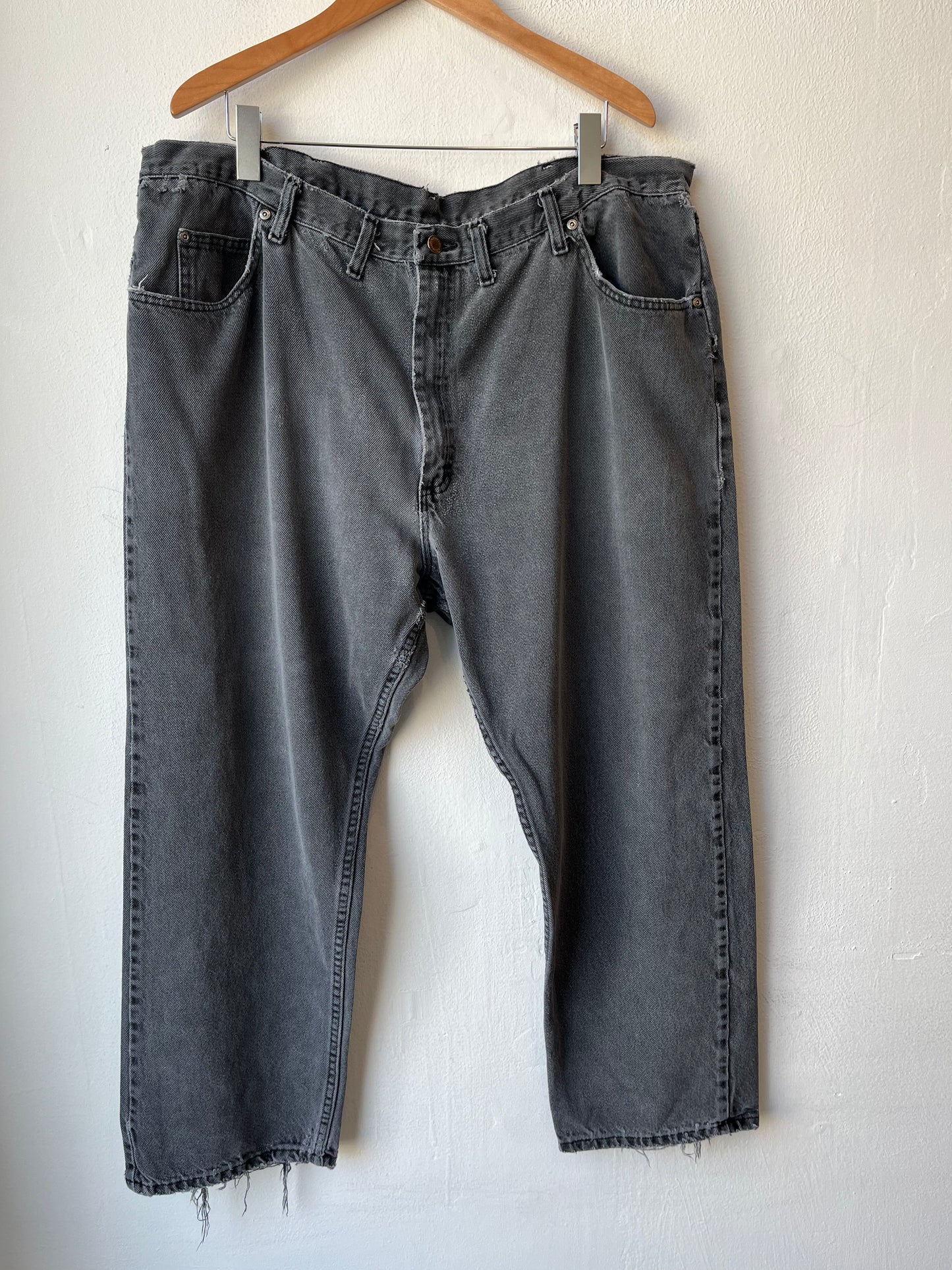 Y2K Faded Black Wrangler Jeans 42"