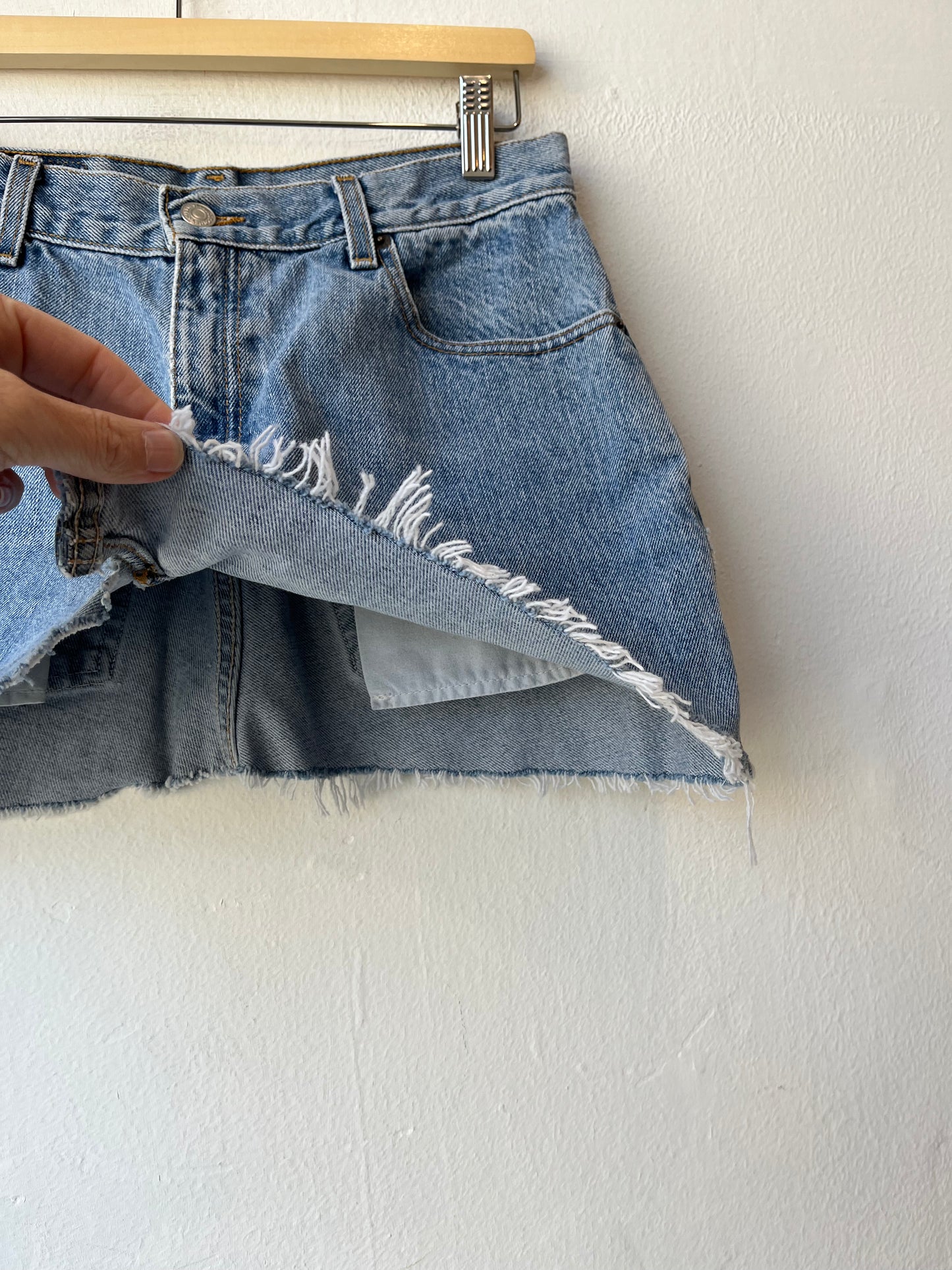 Y2K Levi's Denim Mini Skirt 28"