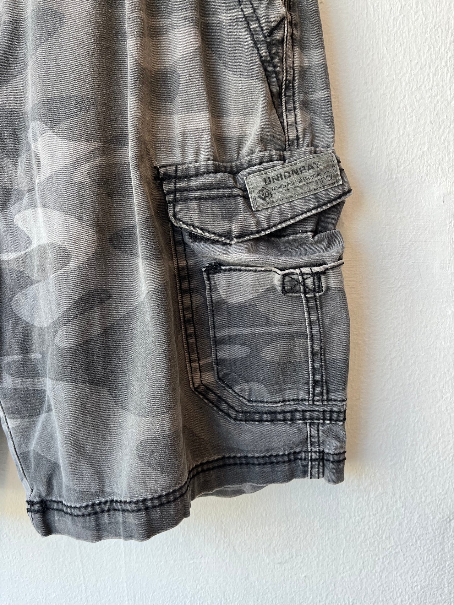 Y2K Unionbay Camo Cargo Shorts 33"
