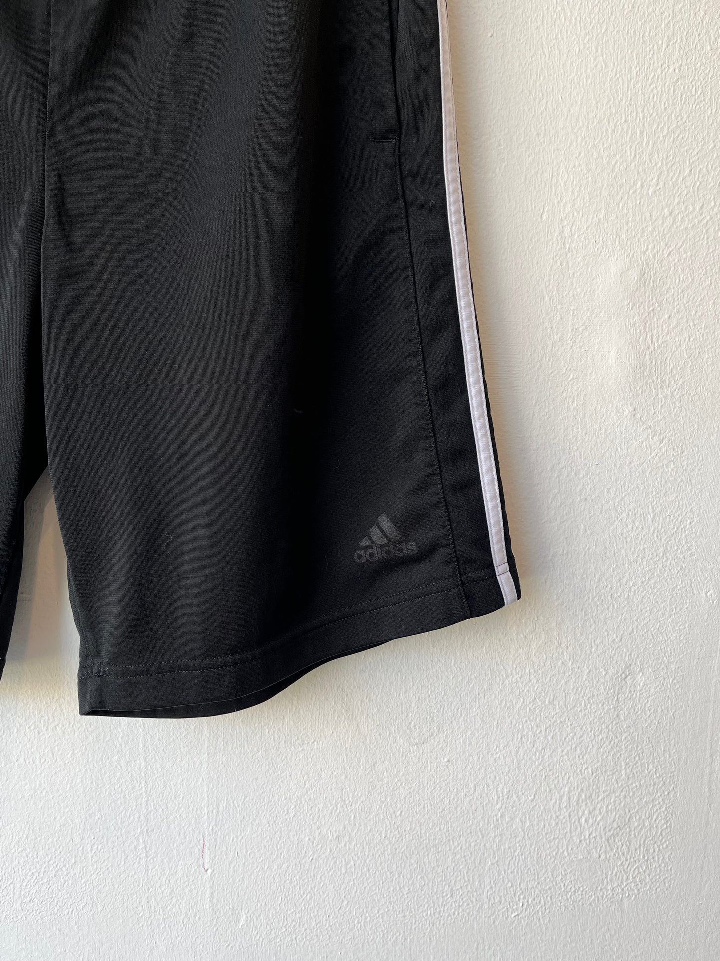Y2K Adidas Basketball Shorts 31-36"