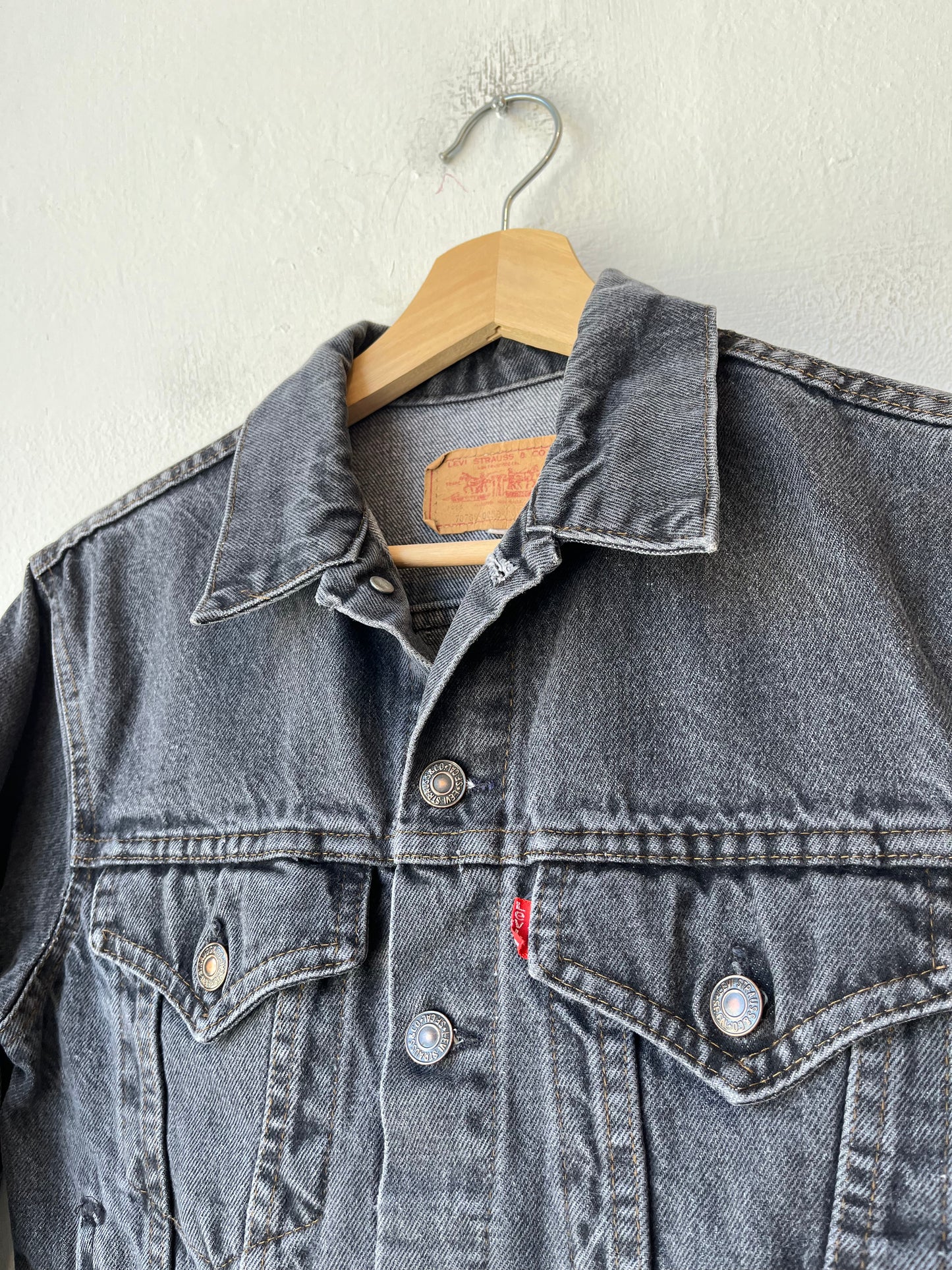 90's Levi's Black Denim Jacket