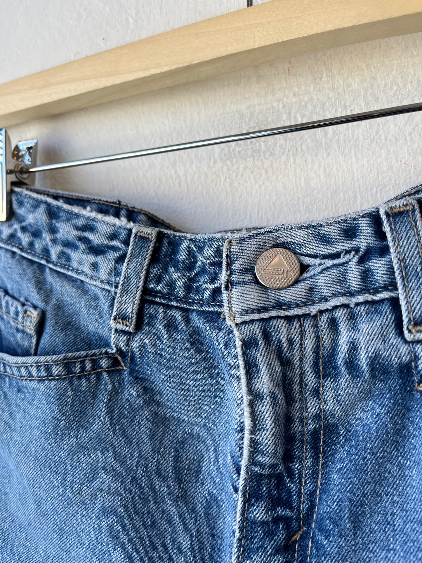 Y2K Levi's Silver Tab Mini Shorts 27"