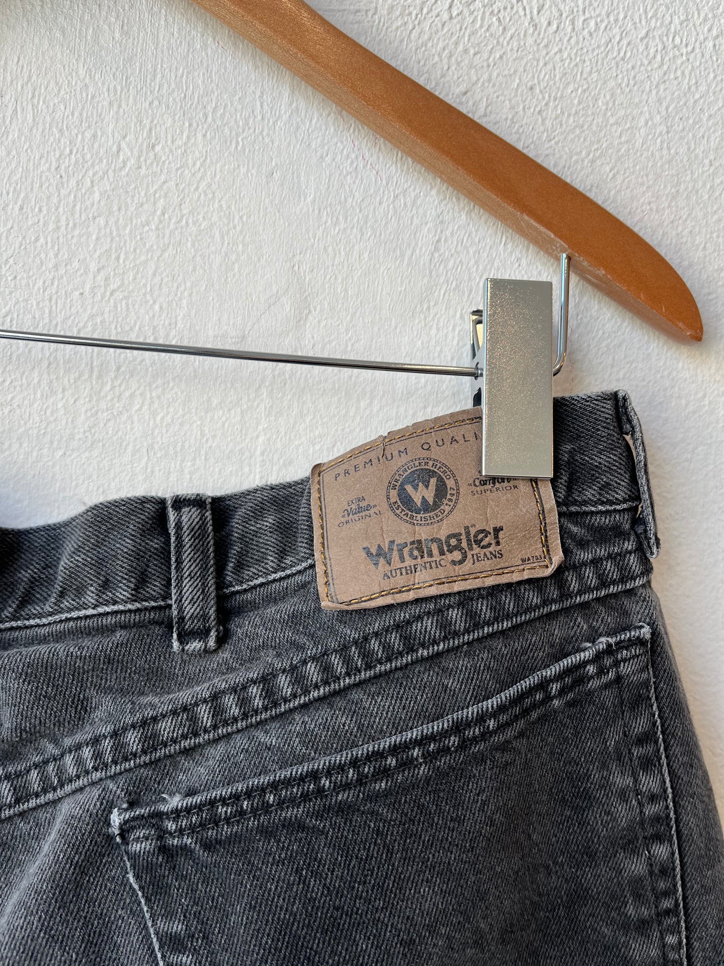 Y2K Black Wrangler Shorts 36"