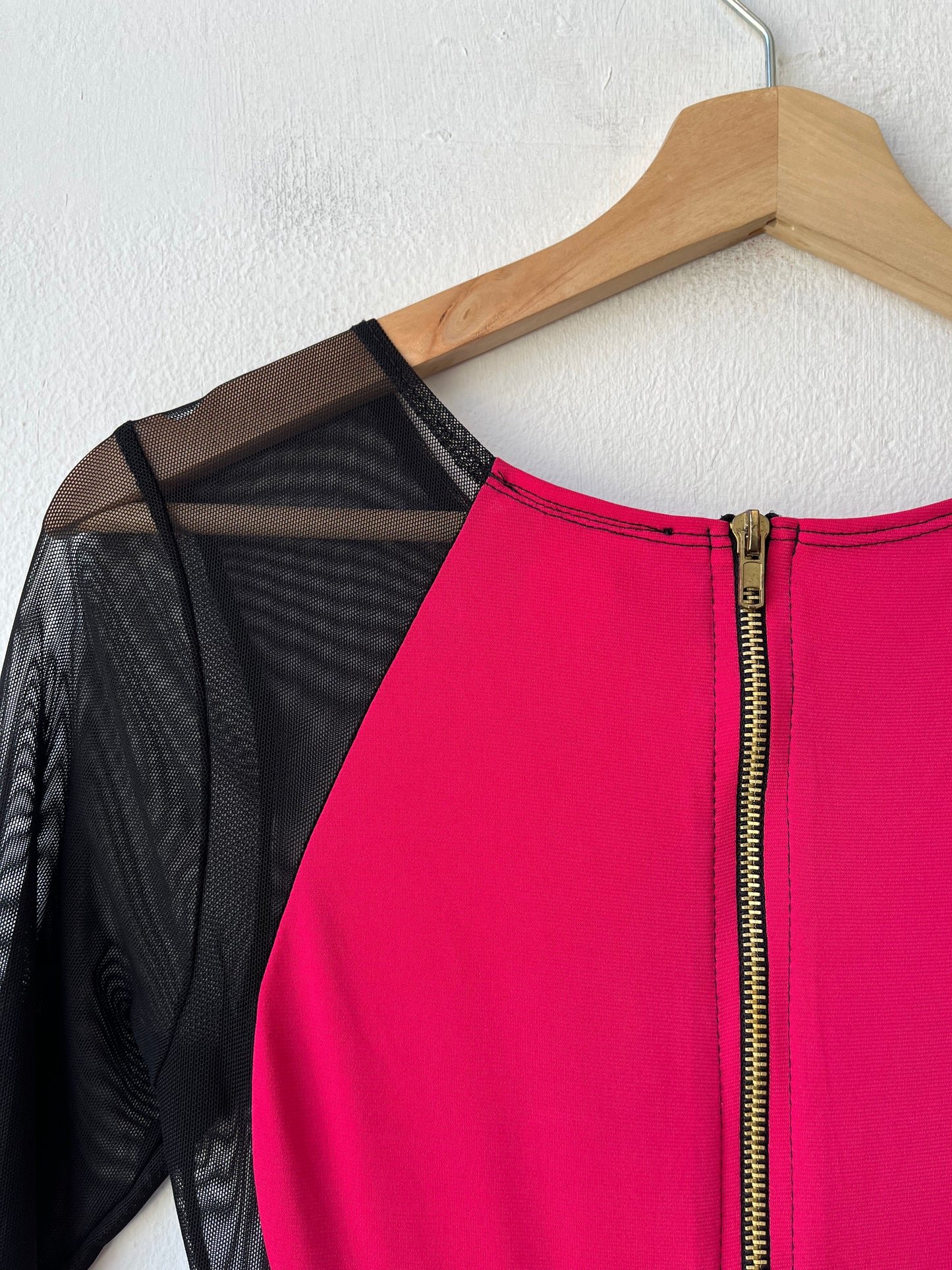 80's Pink Mesh Silhouette Dress