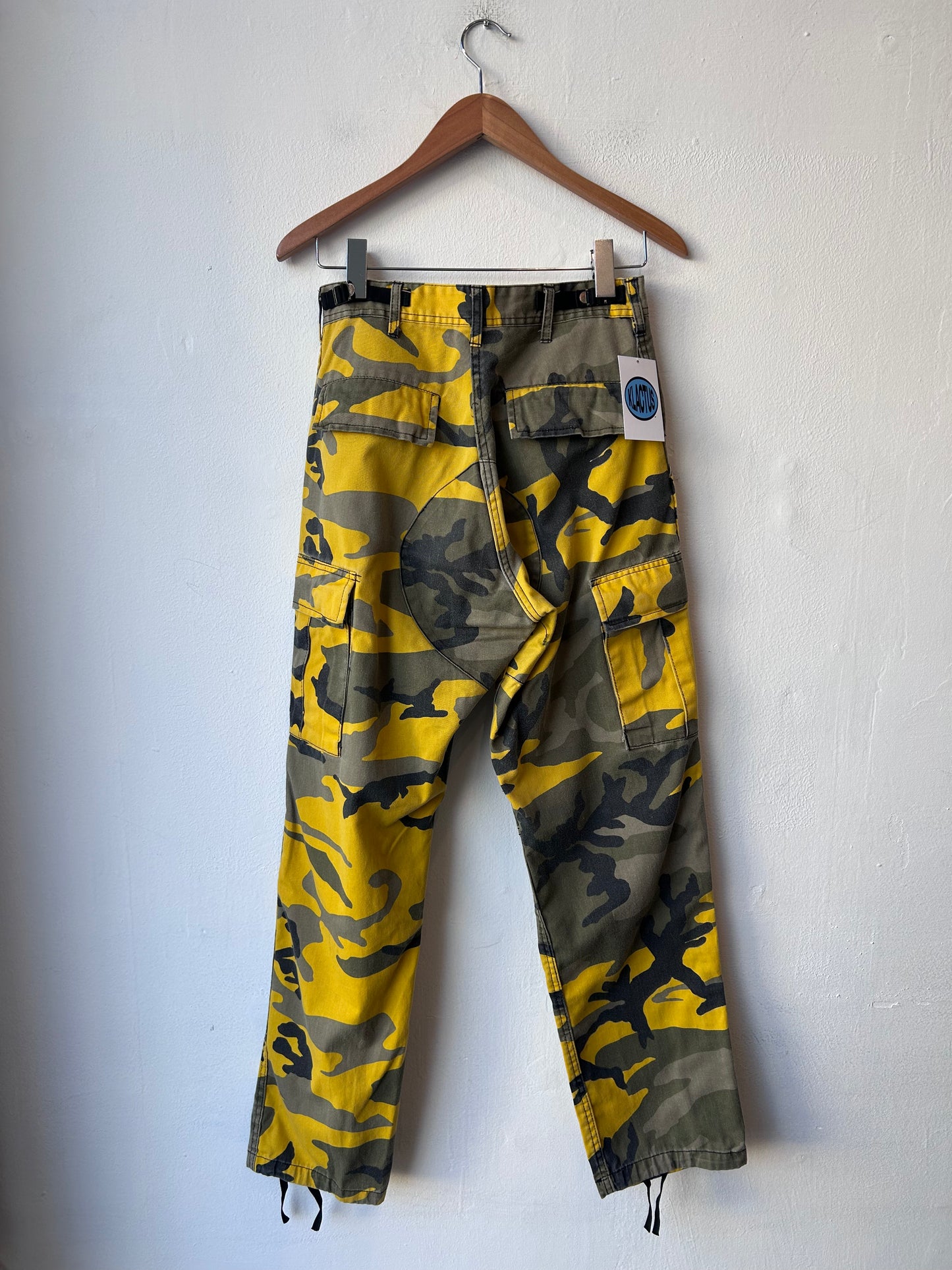 Y2K Yellow Camo Pants 26-28"
